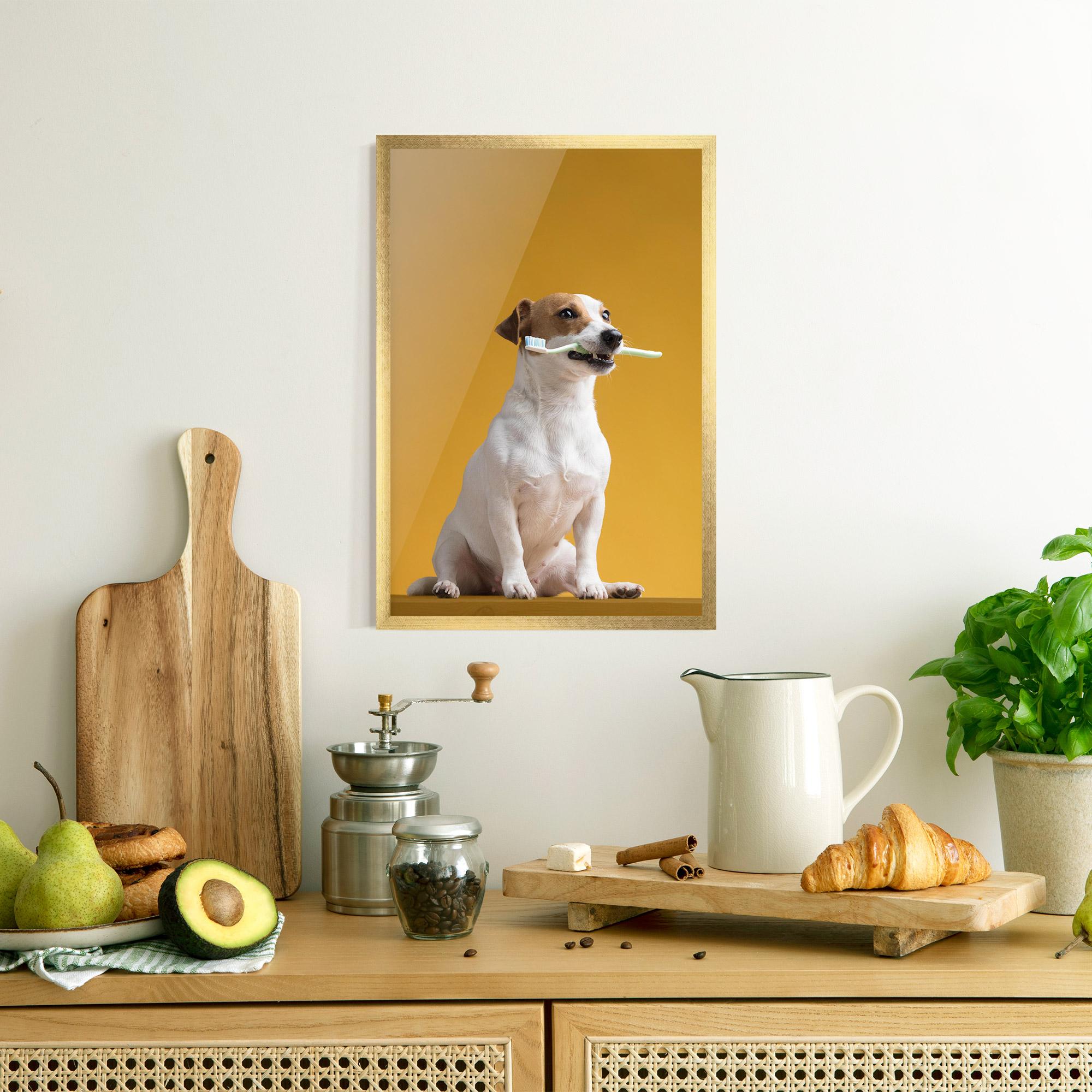 Poster Înrămat Toothbrush Dog mockup 8