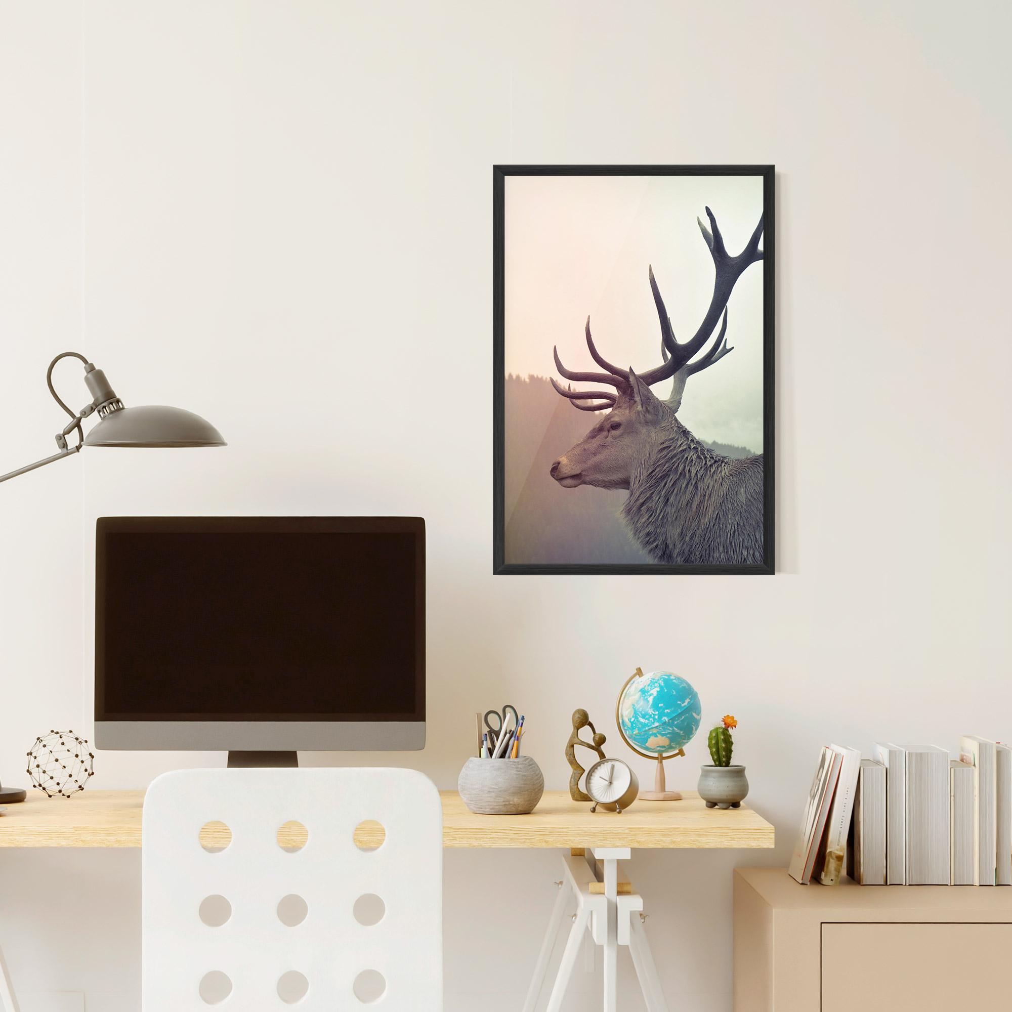 Poster Înrămat King Of The Forest mockup 6