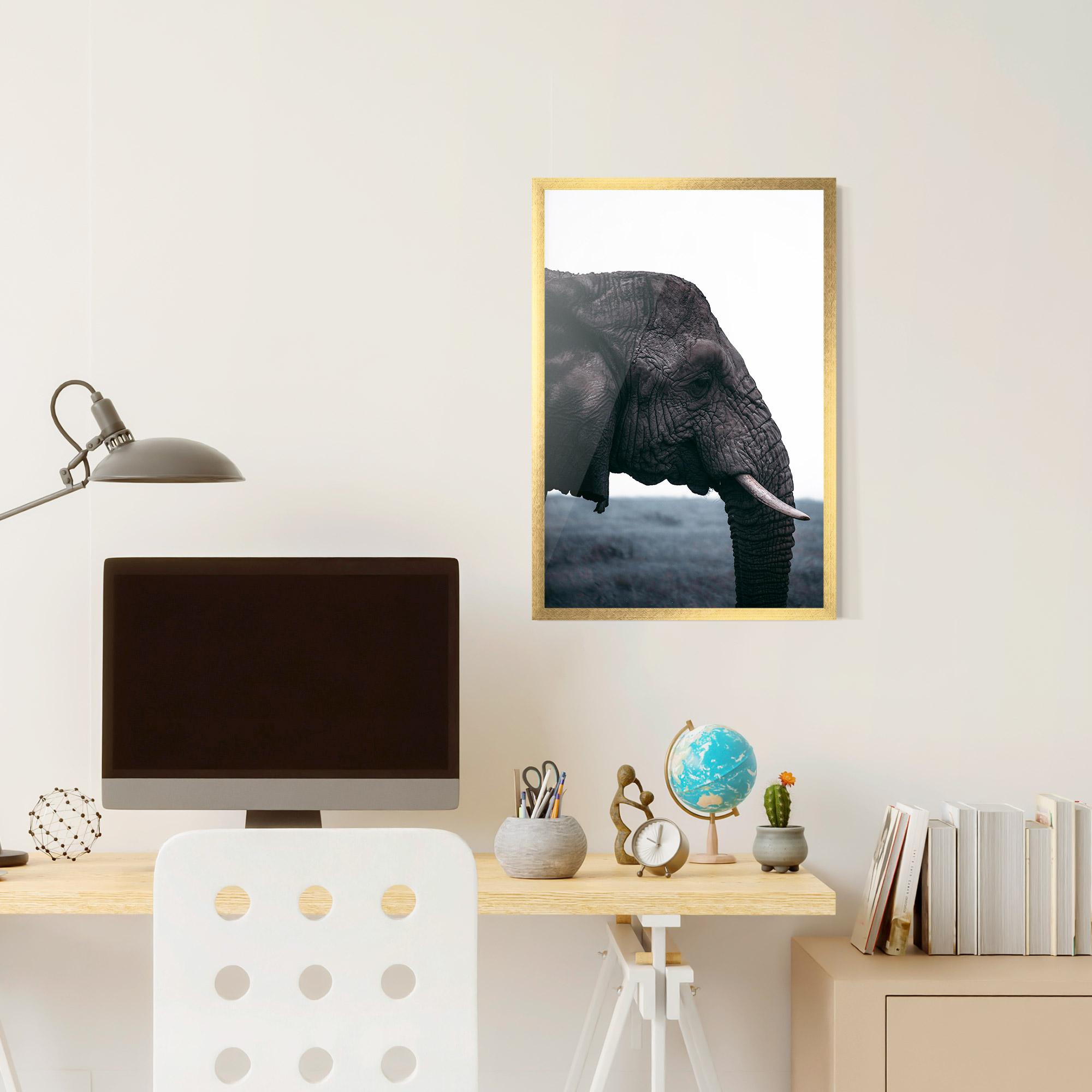 Poster Înrămat Close Grey Eelephant mockup 6
