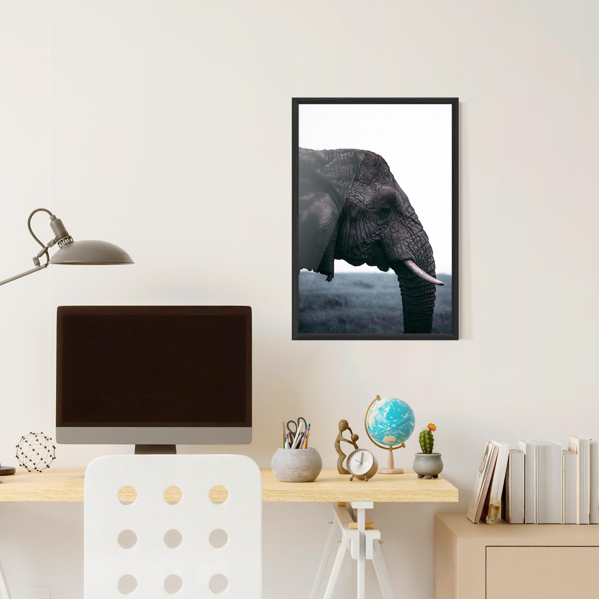 Poster Înrămat Close Grey Eelephant mockup 6