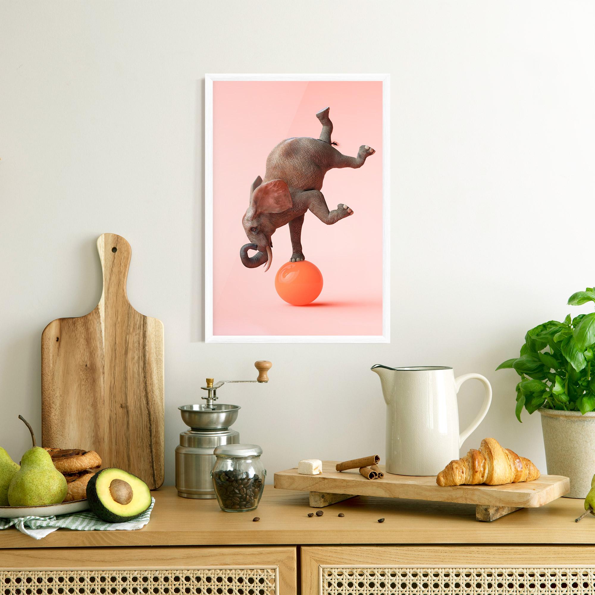Poster Înrămat Ball Elephant mockup 8