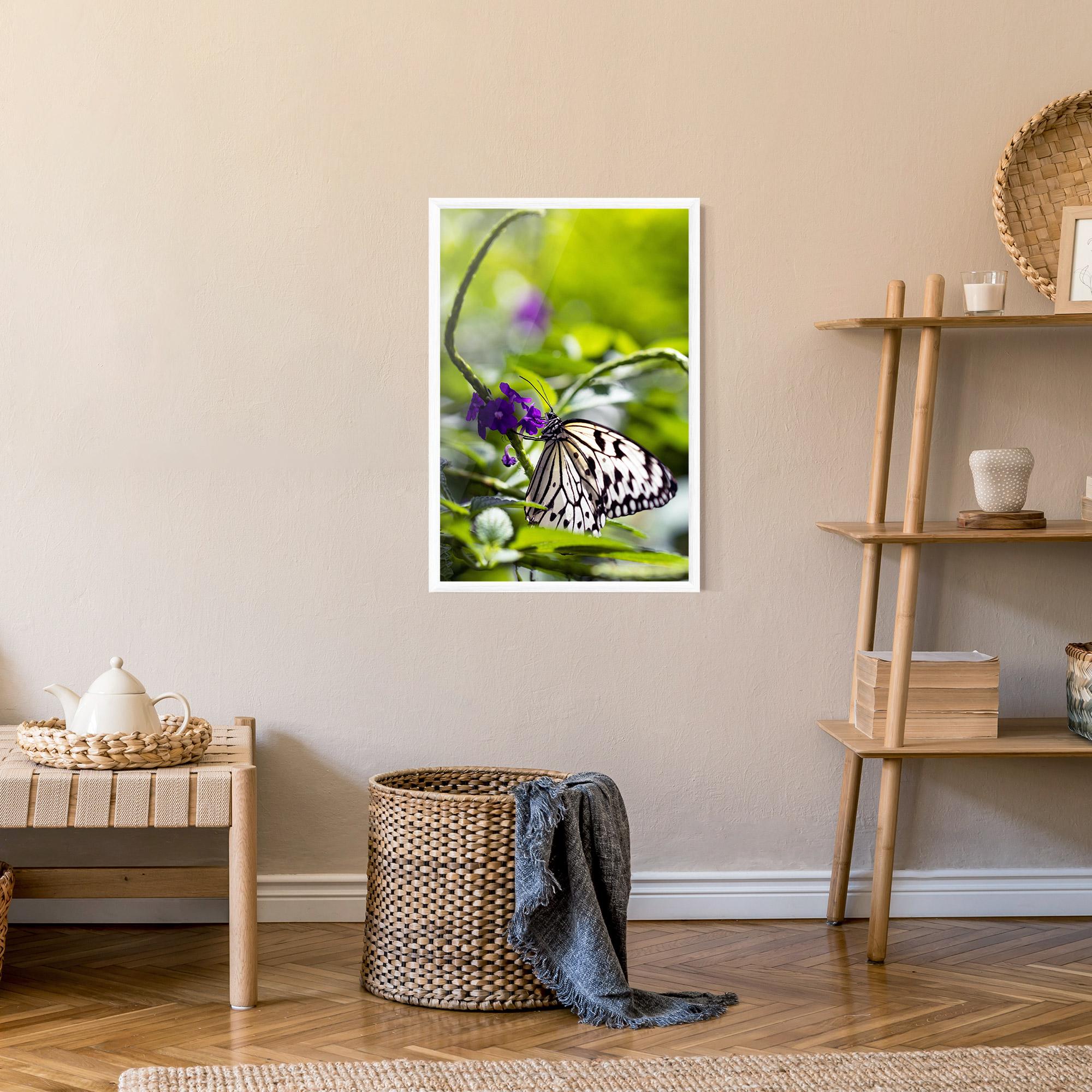 Poster Înrămat White Black Butterfly mockup 9