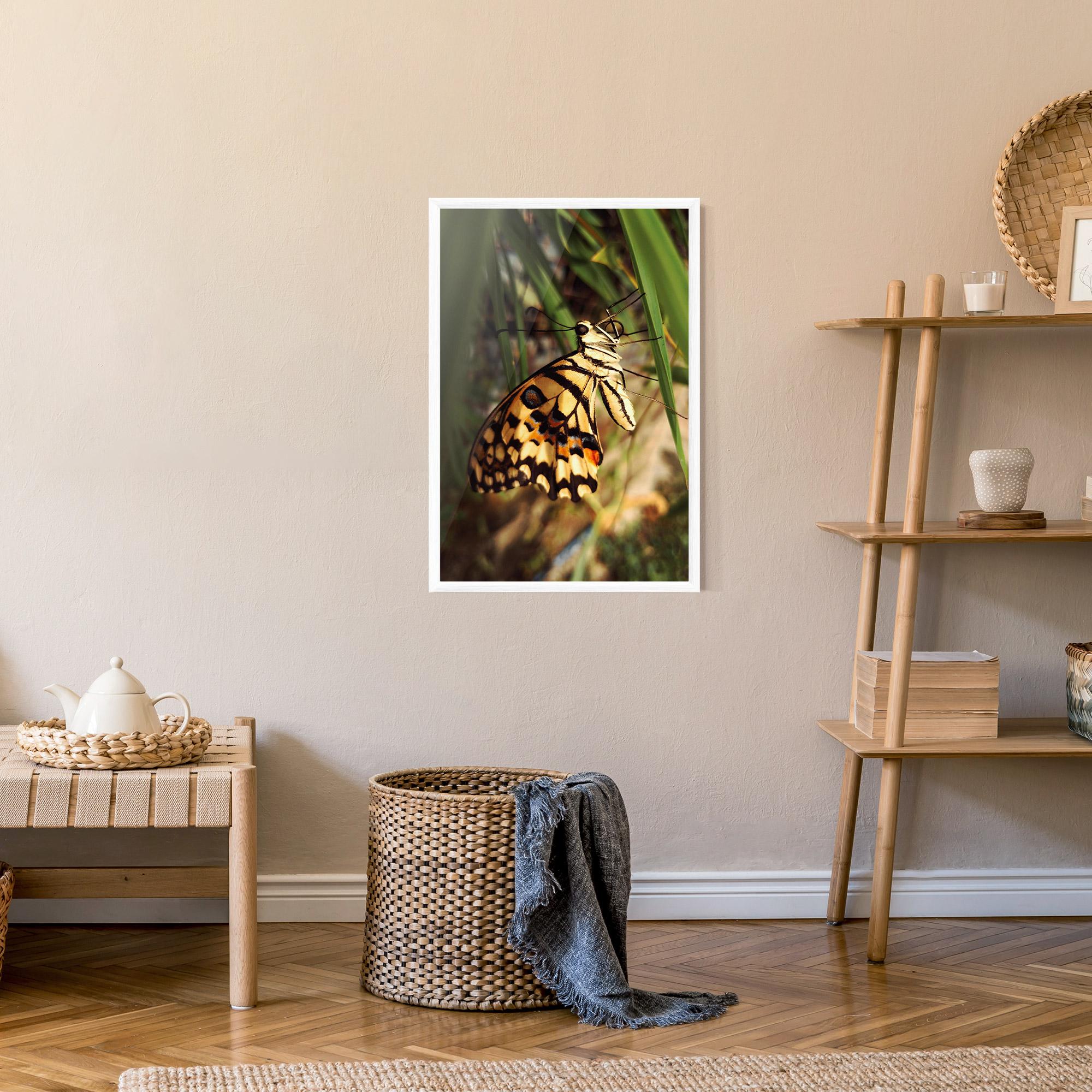 Poster Înrămat Wild Brown Butterfly mockup 9