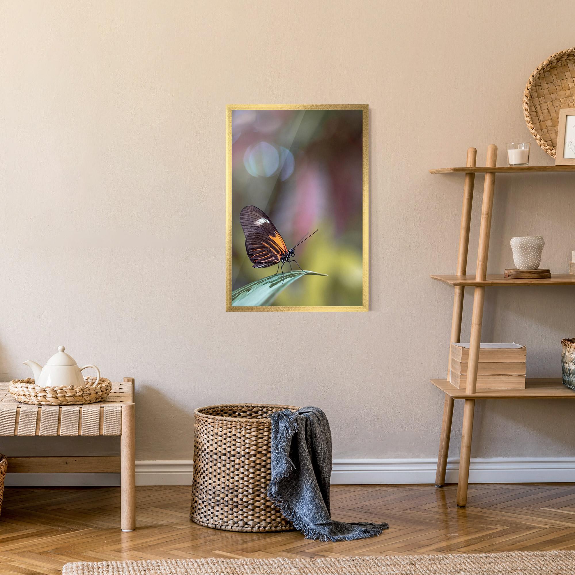 Poster Înrămat Dark Purple Butterfly mockup 9