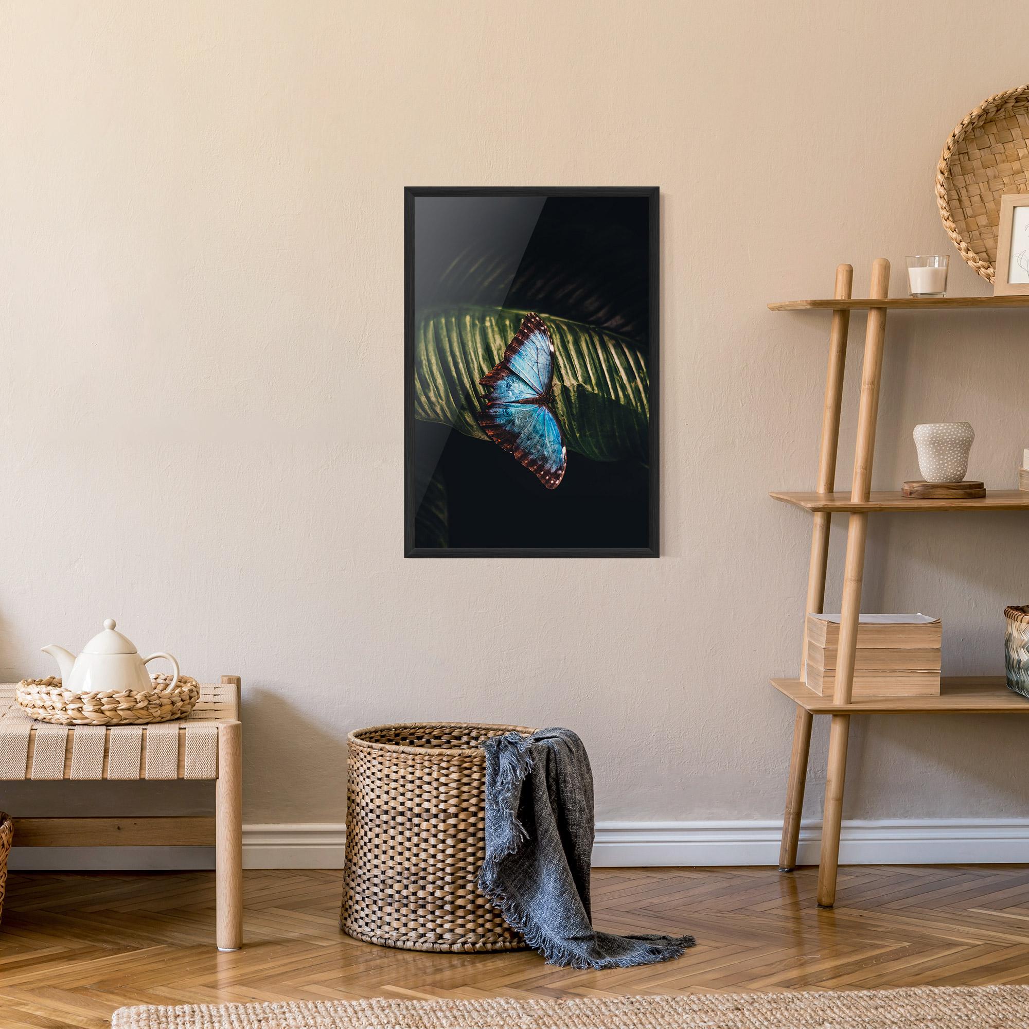 Poster Înrămat Light Blue Butterfly mockup 9