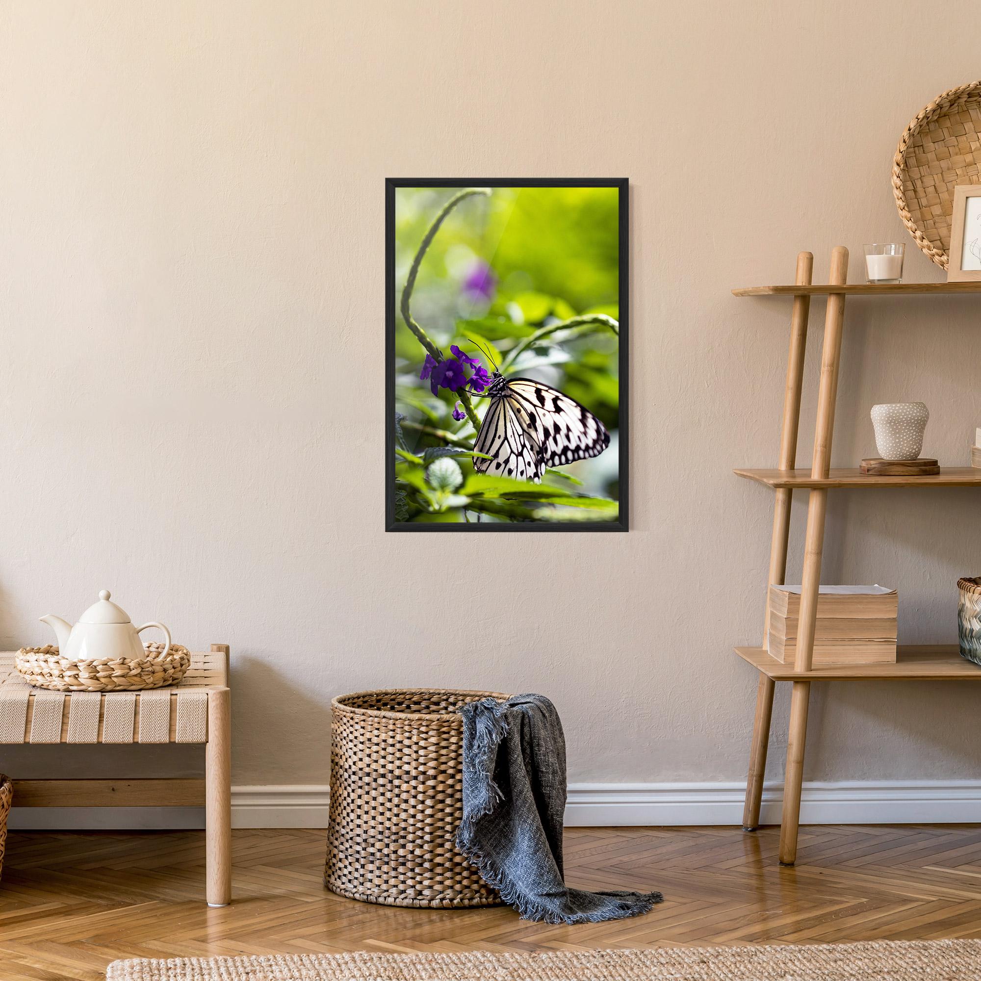Poster Înrămat White Black Butterfly mockup 9