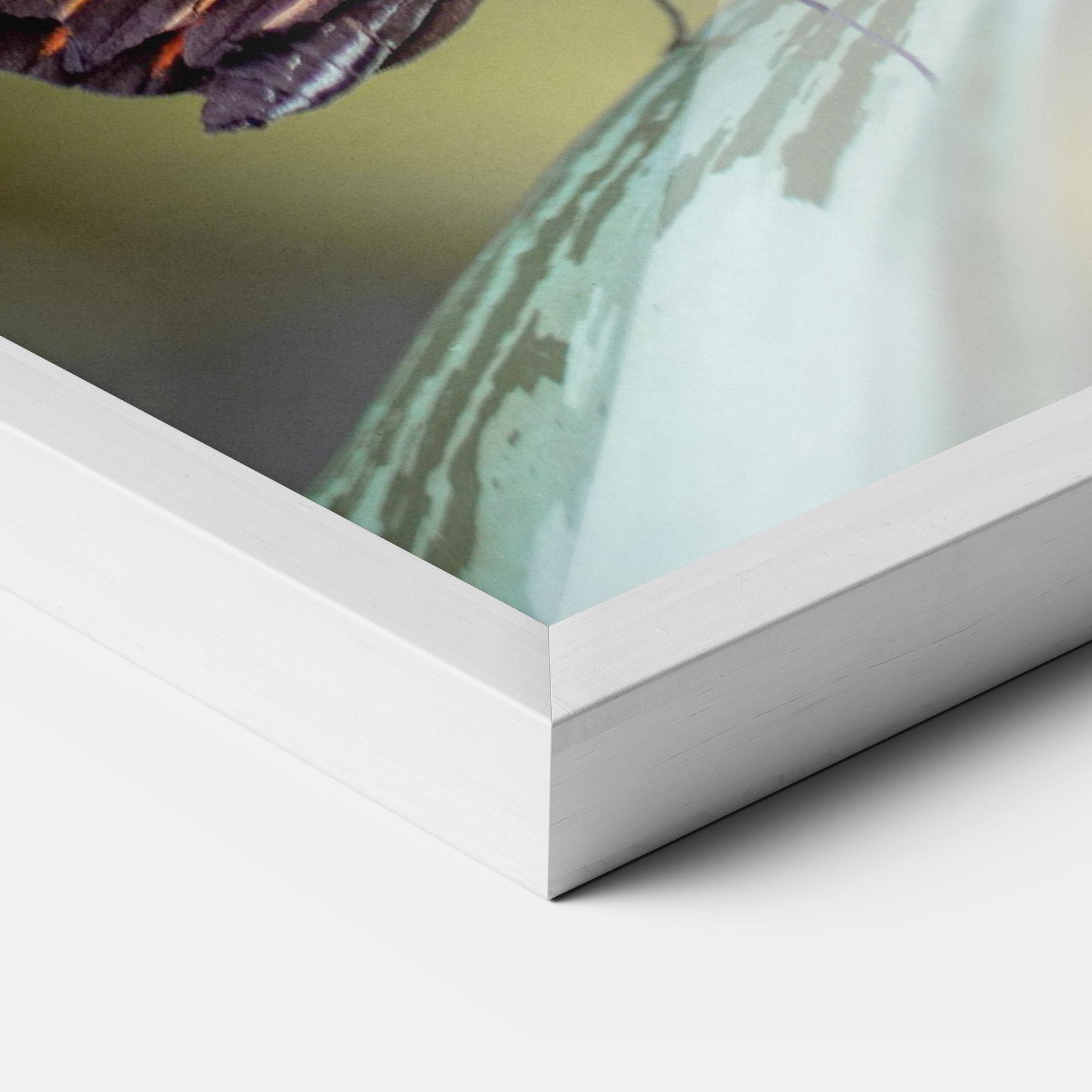 Poster Înrămat Dark Purple Butterfly mockup 3