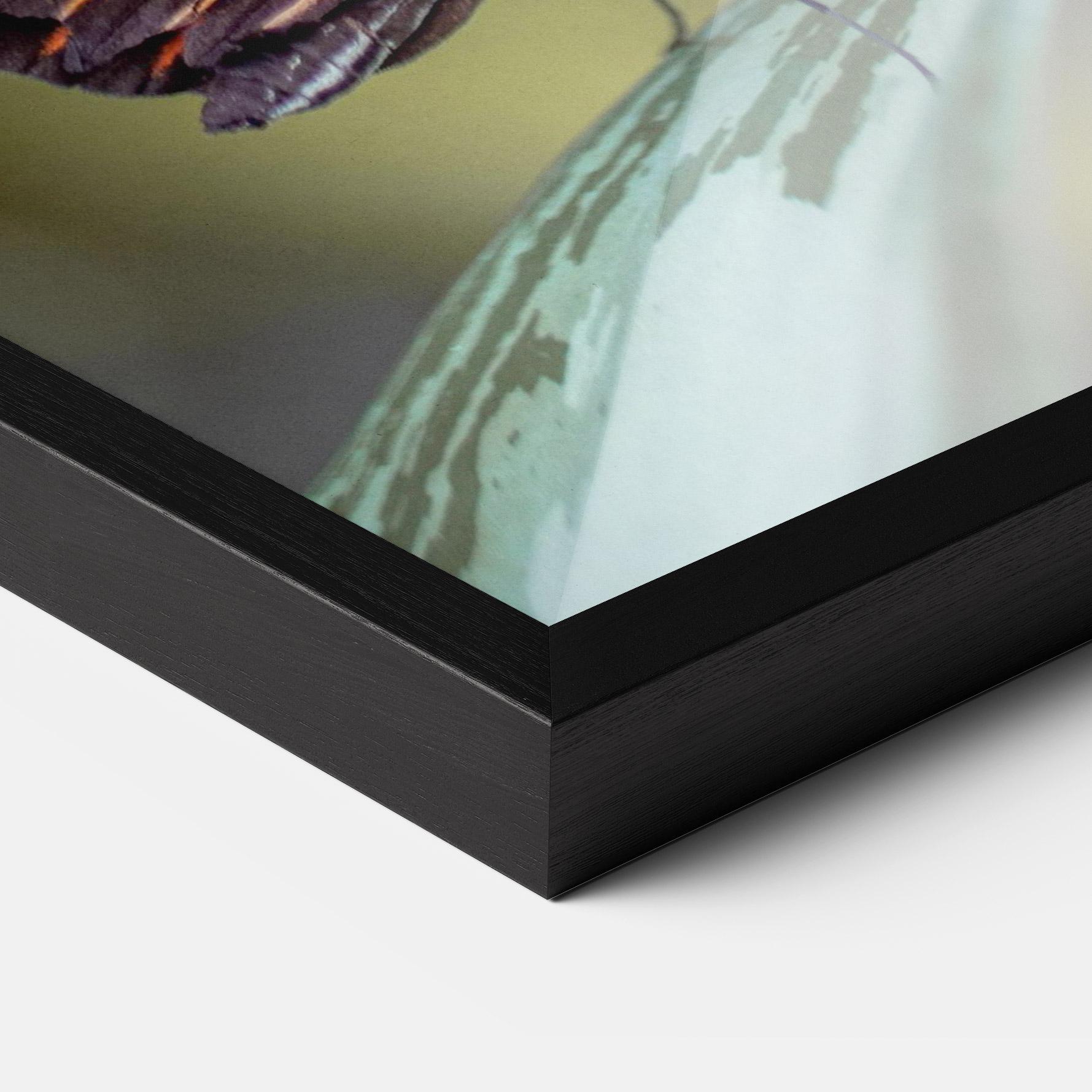 Poster Înrămat Dark Purple Butterfly mockup 3