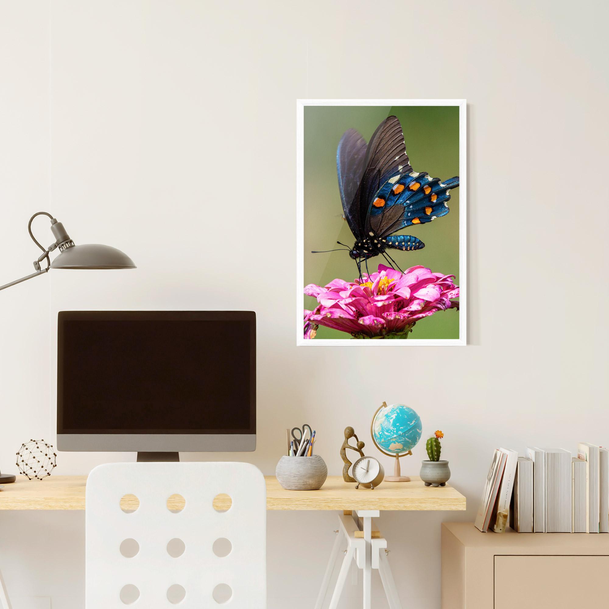 Poster Înrămat Blue Grey Butterfly mockup 6