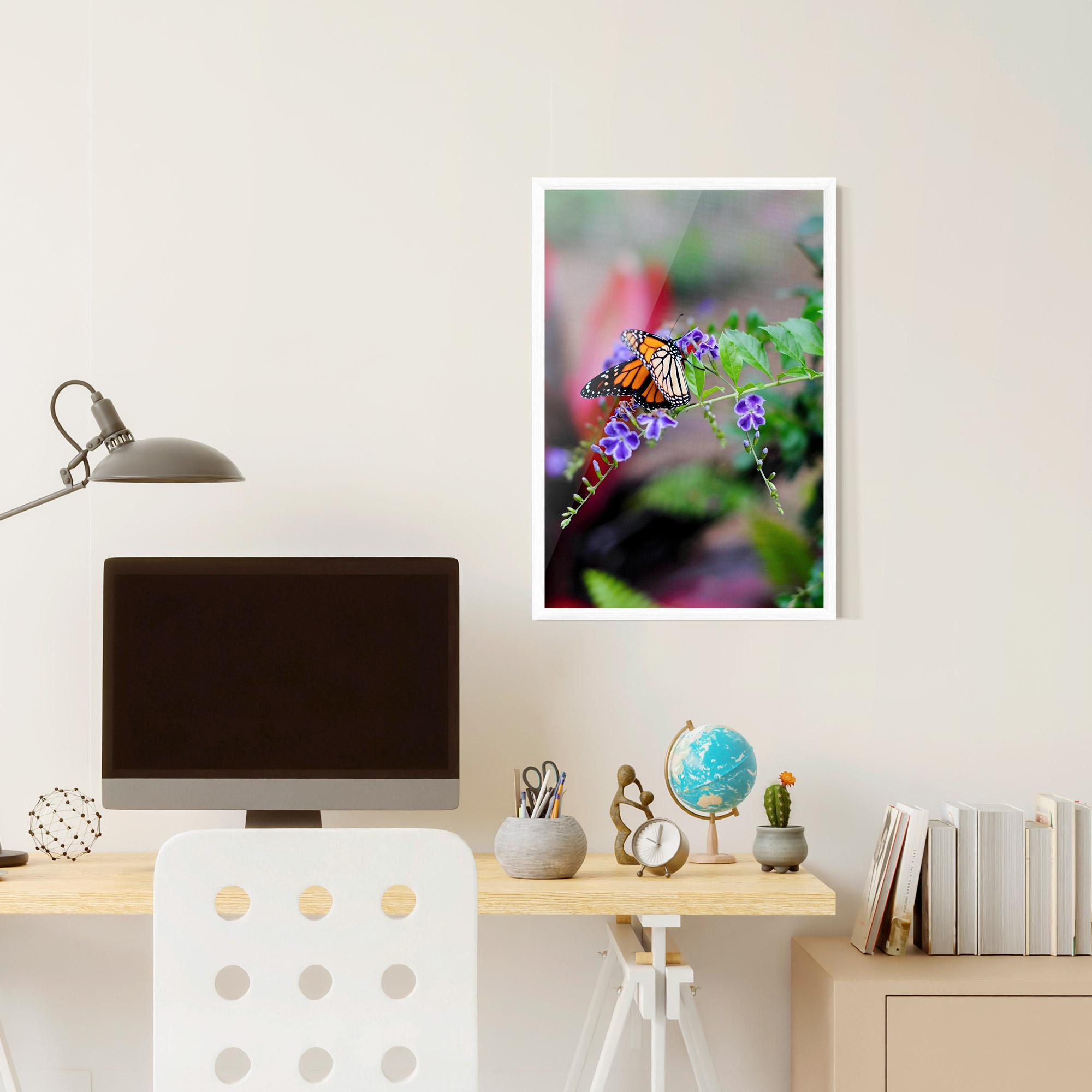 Poster Înrămat Strong Orange Butterfly mockup 6