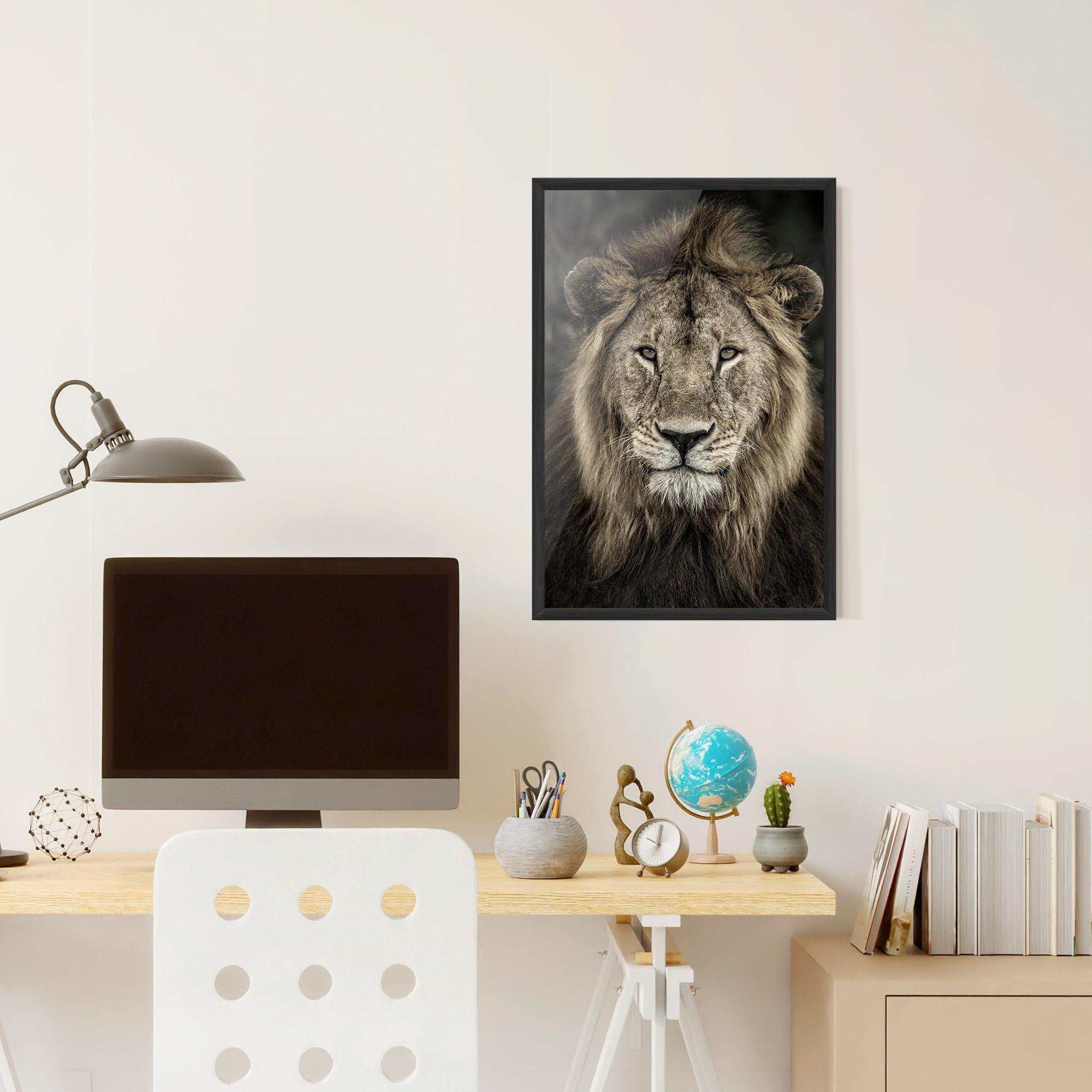 Poster Înrămat Lion Close Up mockup 6