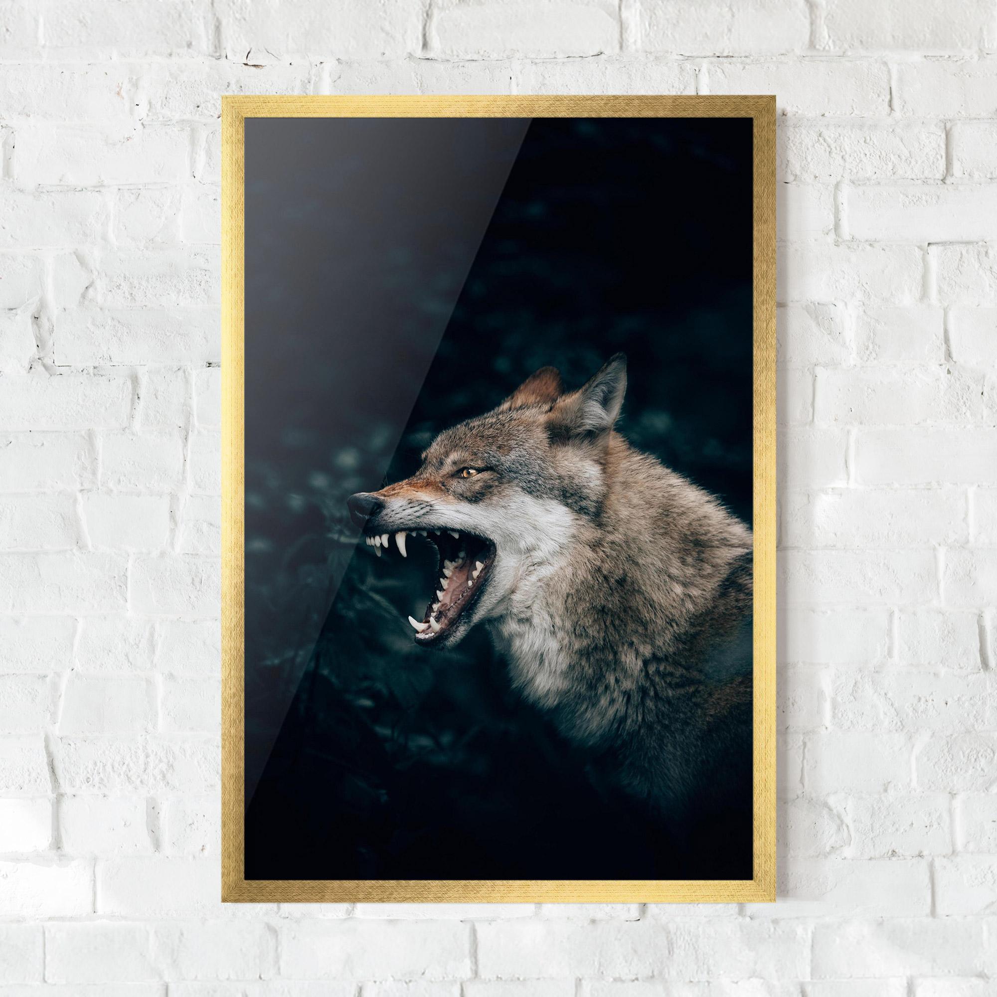 Poster Înrămat Angry Wolf In The Forest mockup 0
