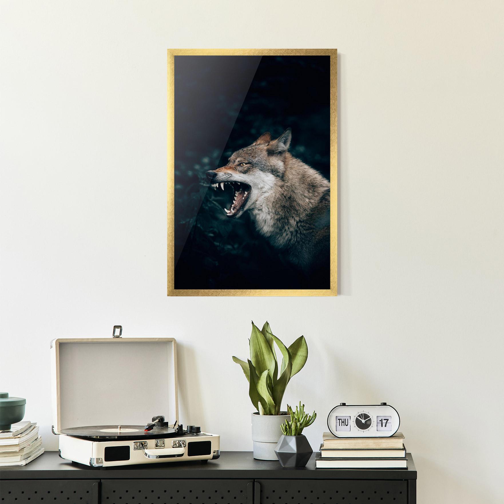 Poster Înrămat Angry Wolf In The Forest mockup 2