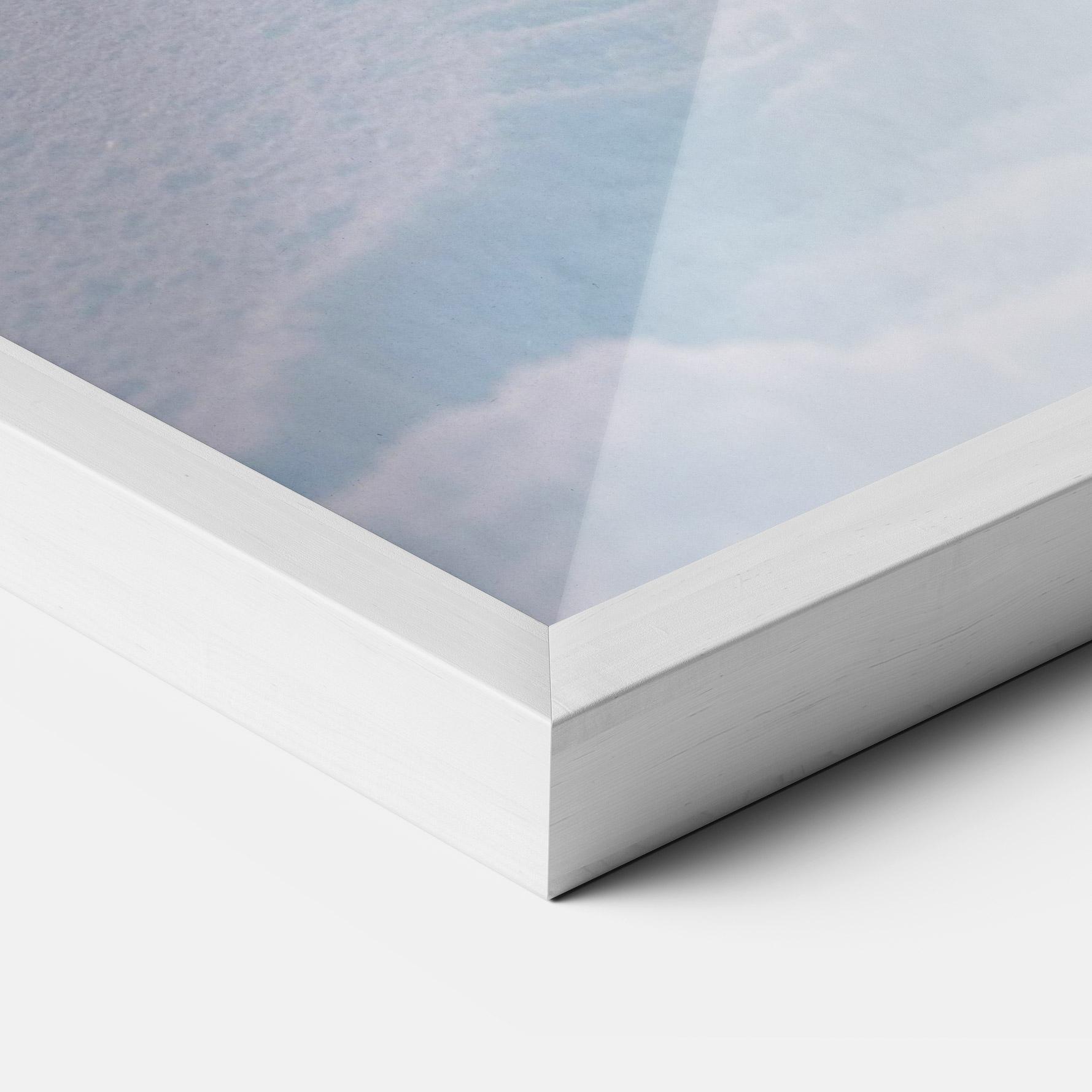 Poster Înrămat White Snow Wolf mockup 3