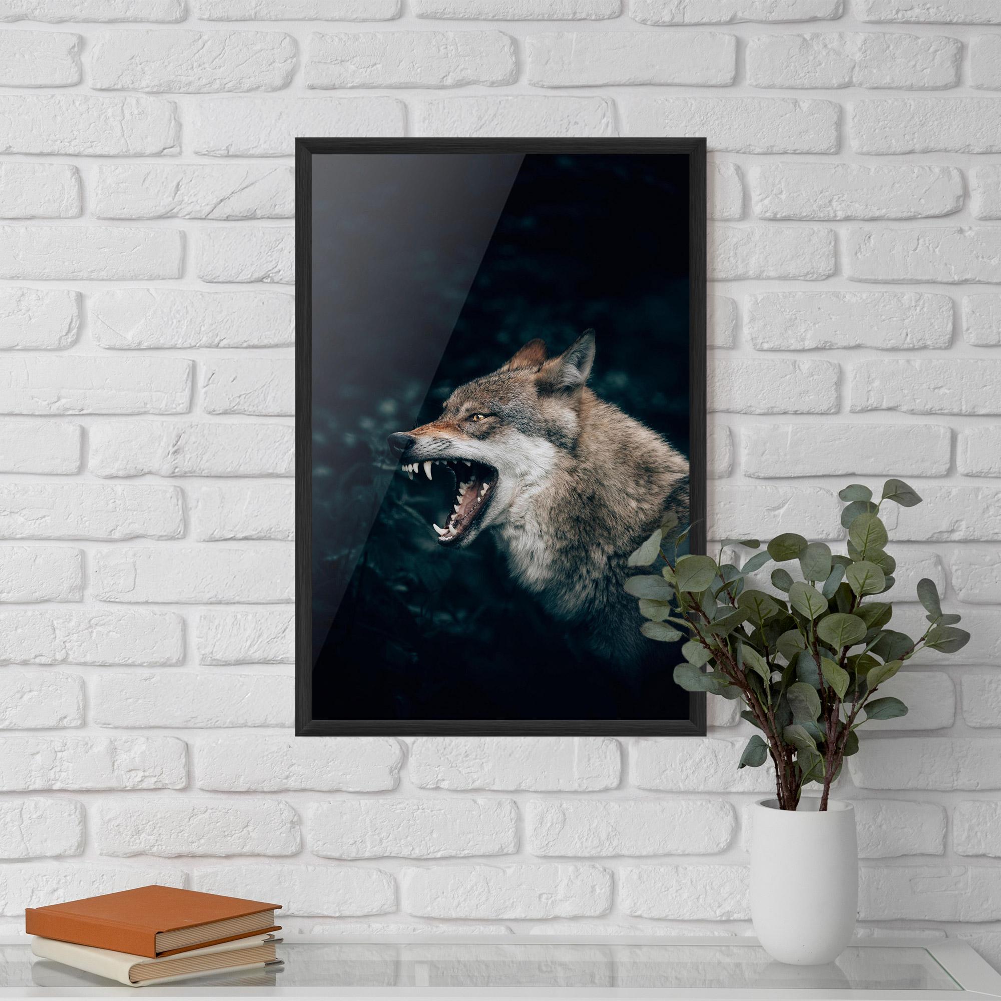 Poster Înrămat Angry Wolf In The Forest mockup 5