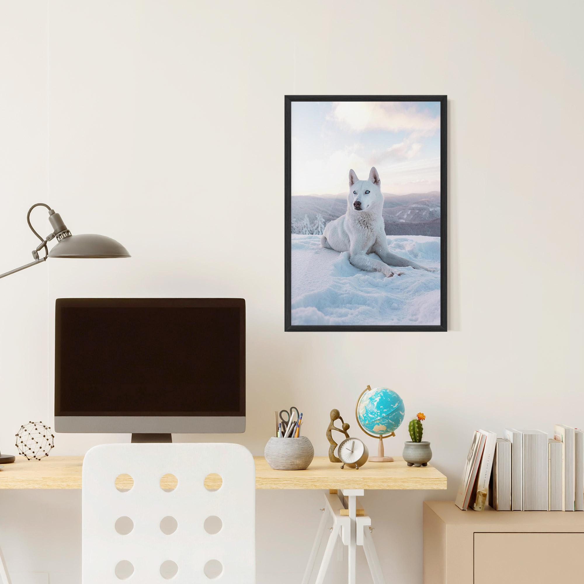 Poster Înrămat White Snow Wolf mockup 6