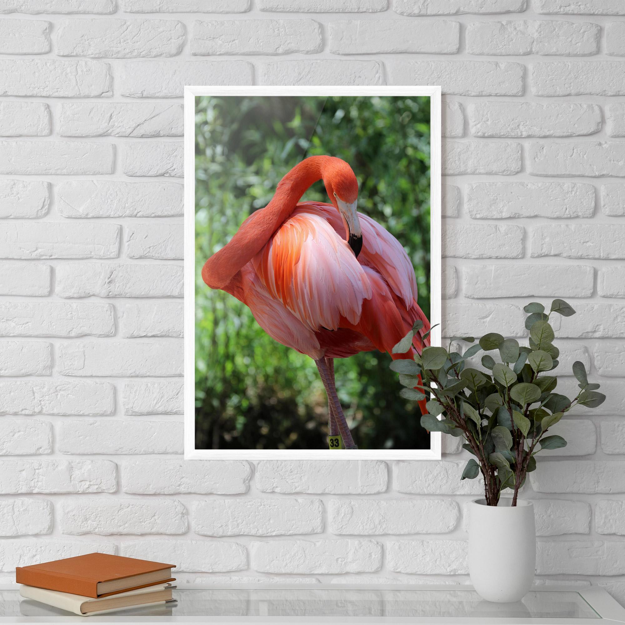 Poster Înrămat Red Flamingo mockup 5