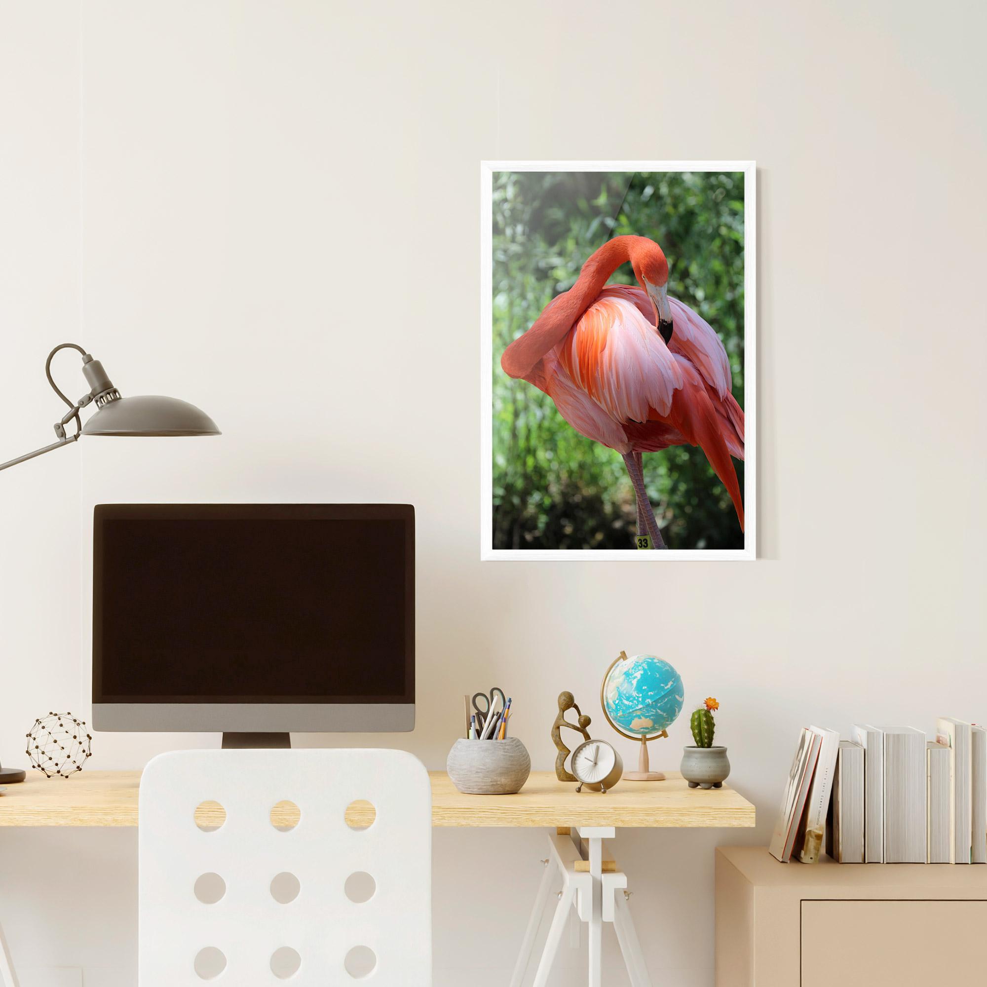 Poster Înrămat Red Flamingo mockup 6