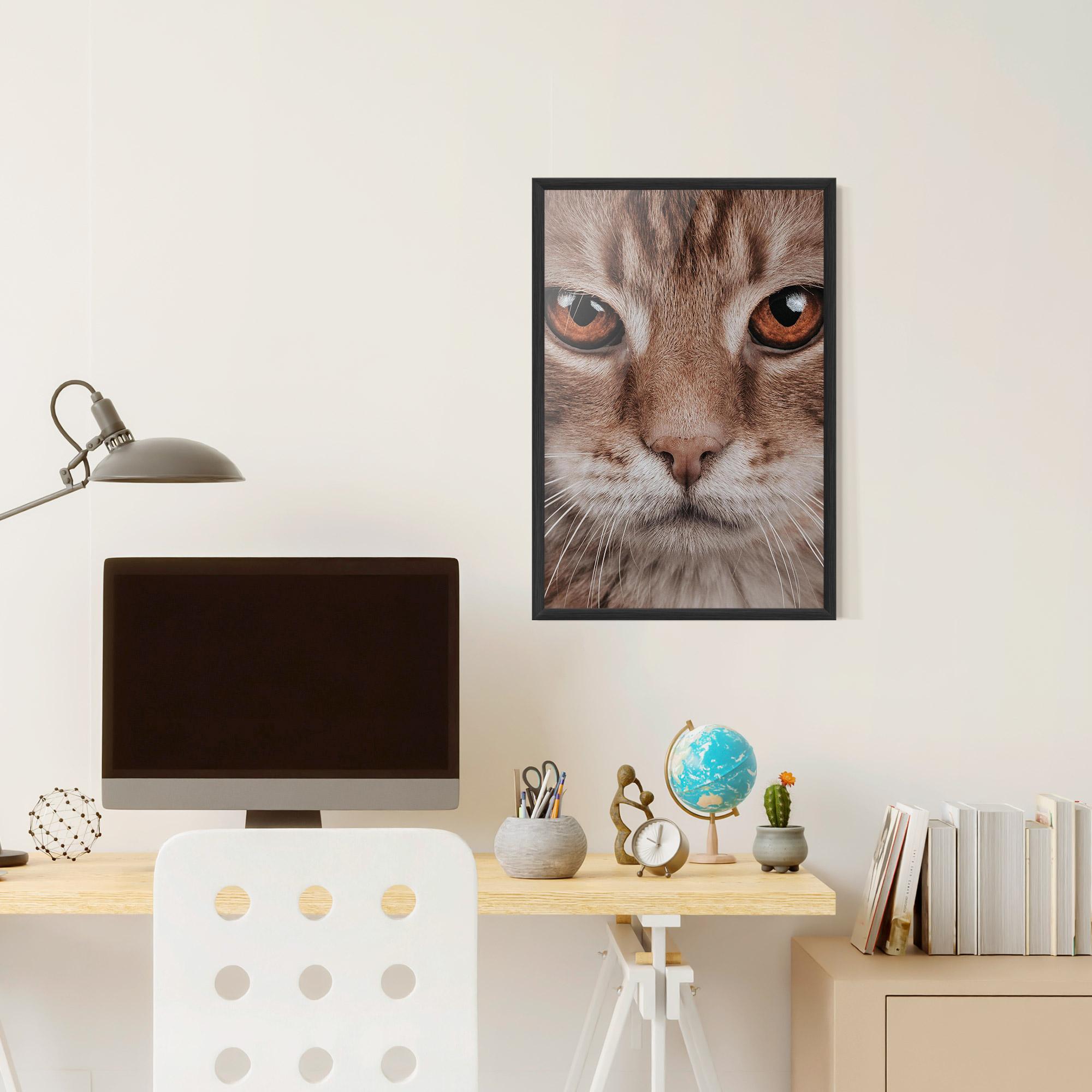 Poster Înrămat Fire Eyes Cat mockup 6