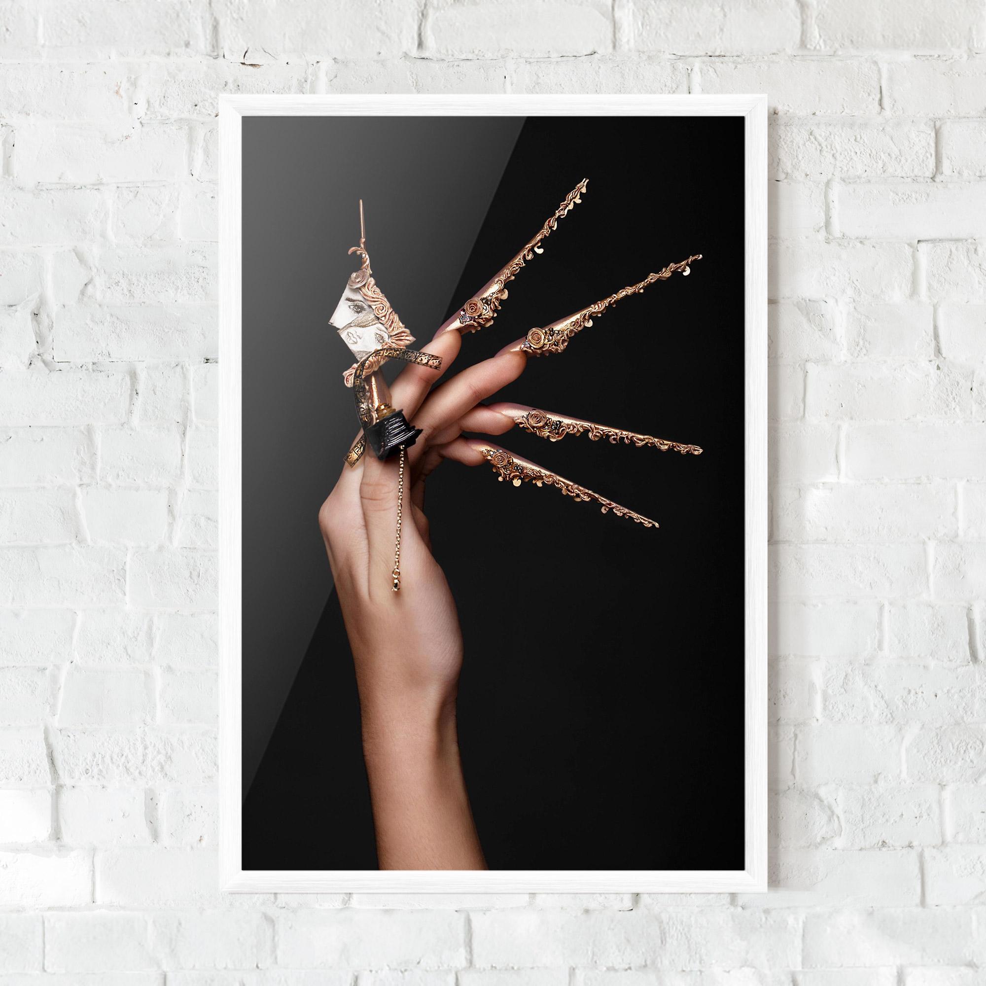 Poster Înrămat Creative Design Nails mockup 0