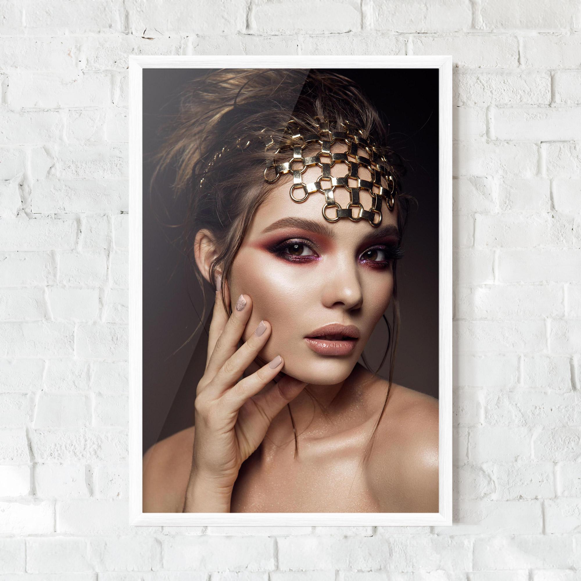 Poster Înrămat Head Accessory mockup 0