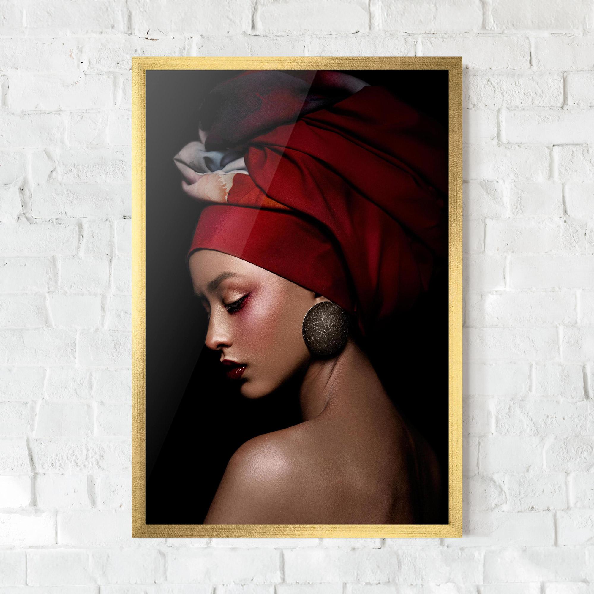 Poster Înrămat Big Circle Earring mockup 0