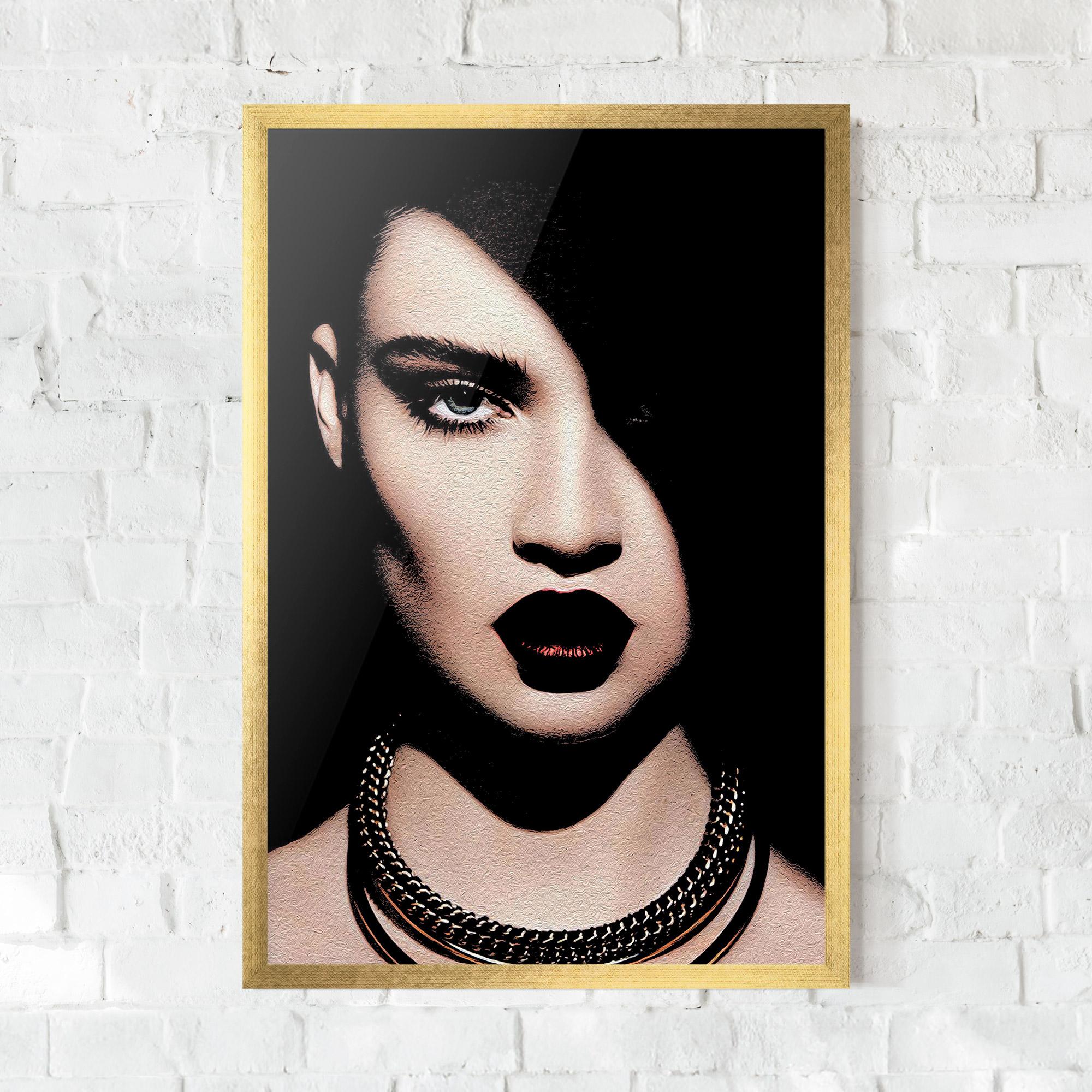 Poster Înrămat Gold Necklace mockup 0