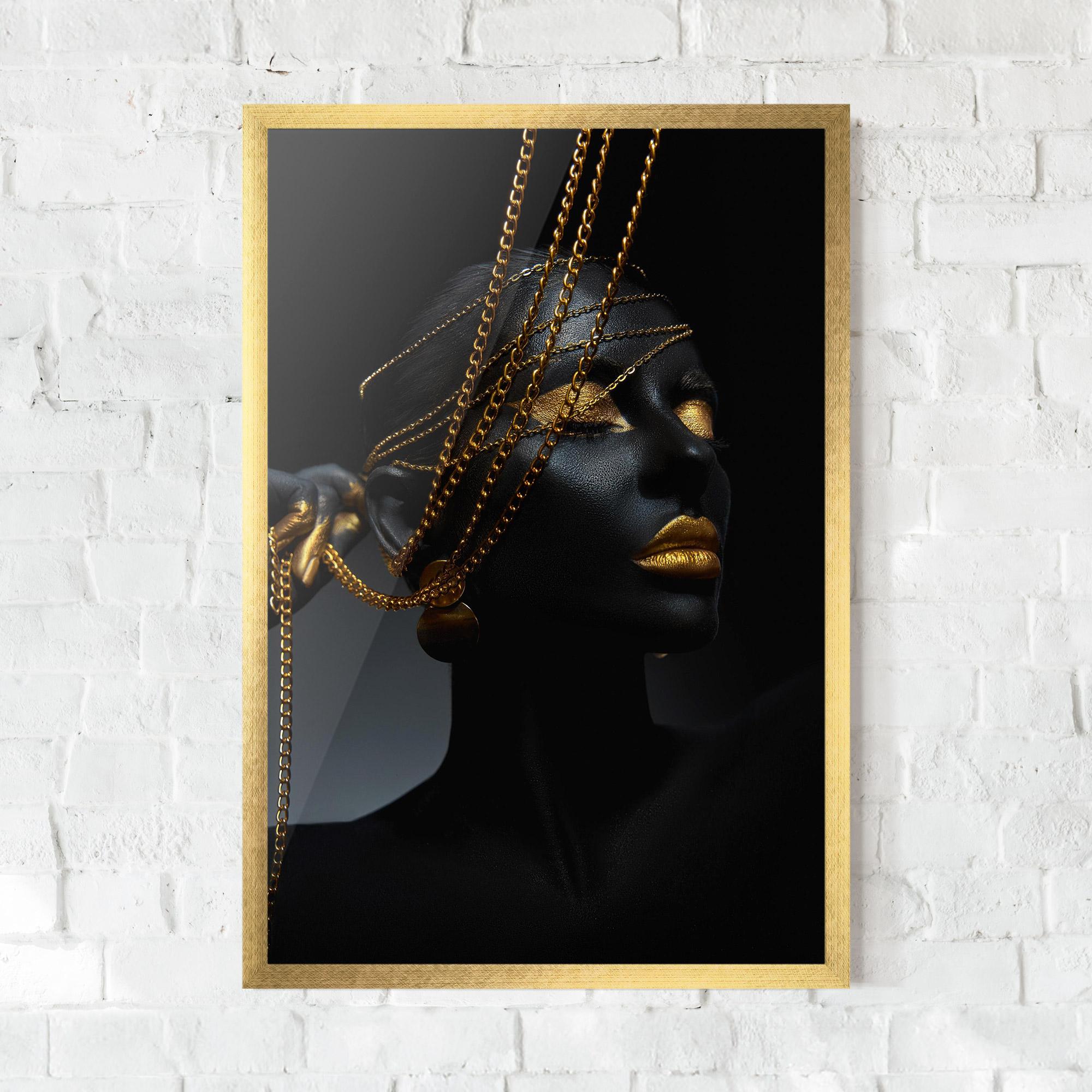 Poster Înrămat Pretty Gold Chain mockup 0
