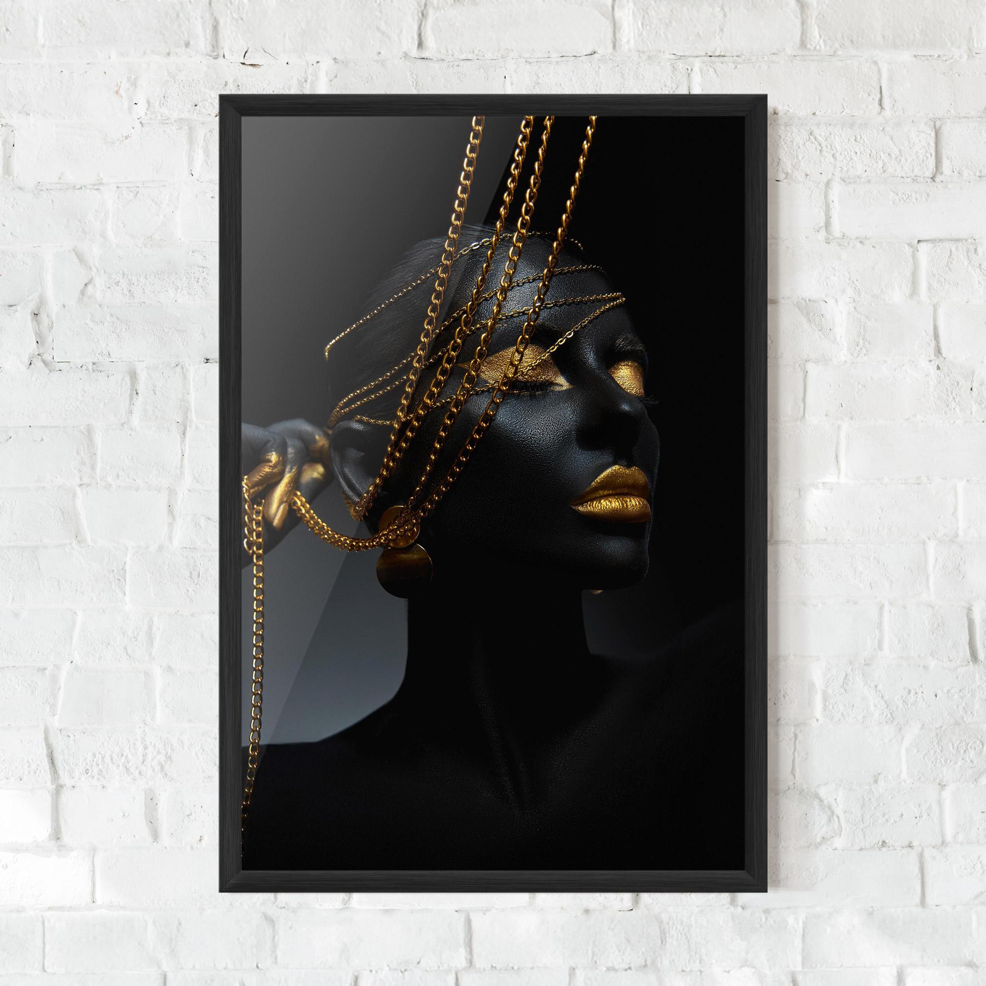 Poster Înrămat Pretty Gold Chain mockup 0