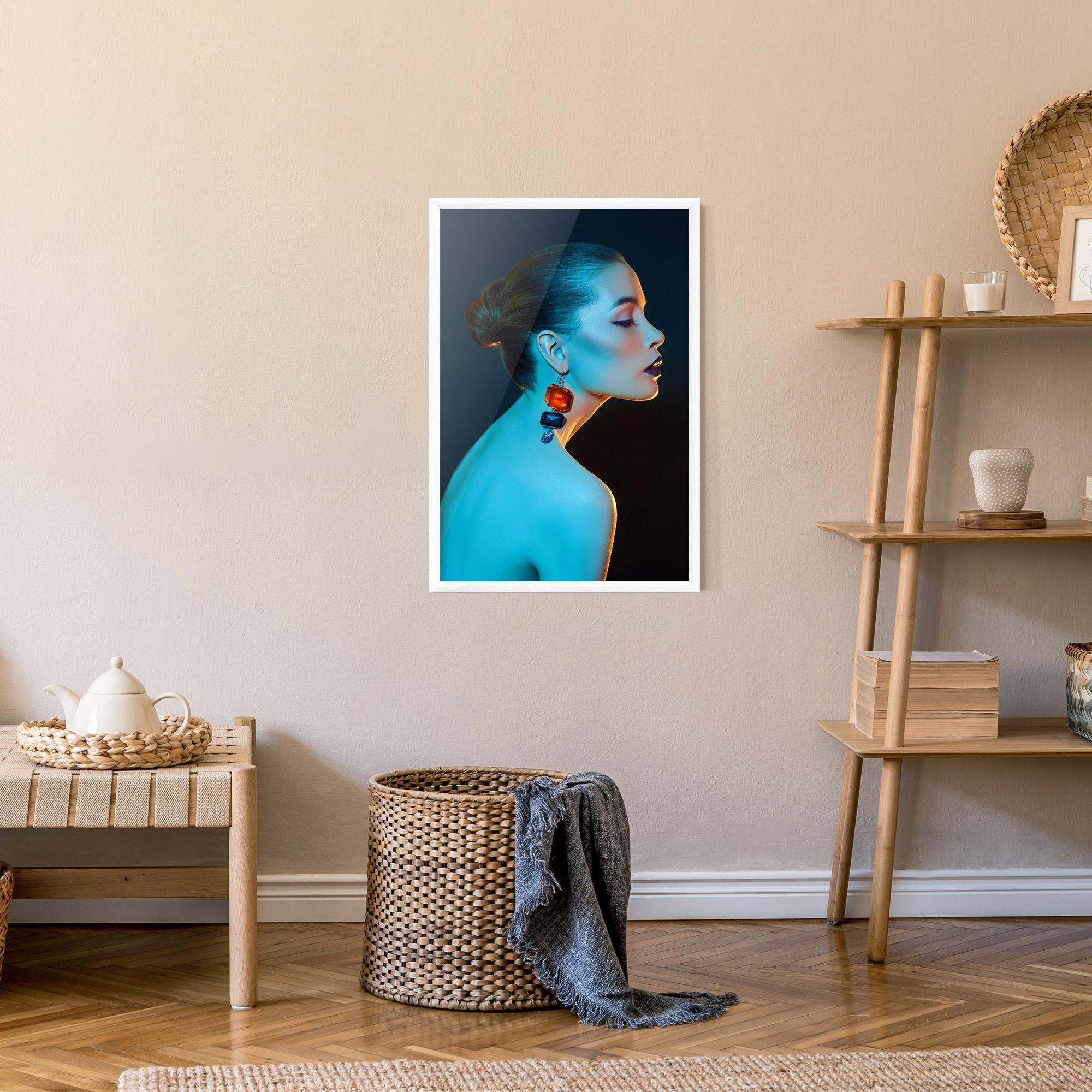 Poster Înrămat Blue Light Earring mockup 9