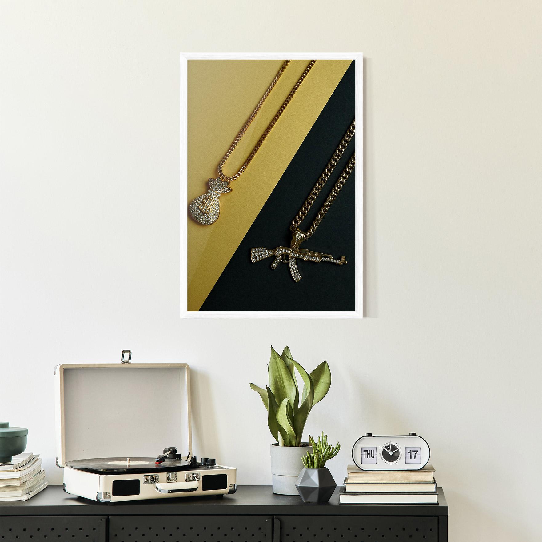 Poster Înrămat Gun Neckace mockup 2