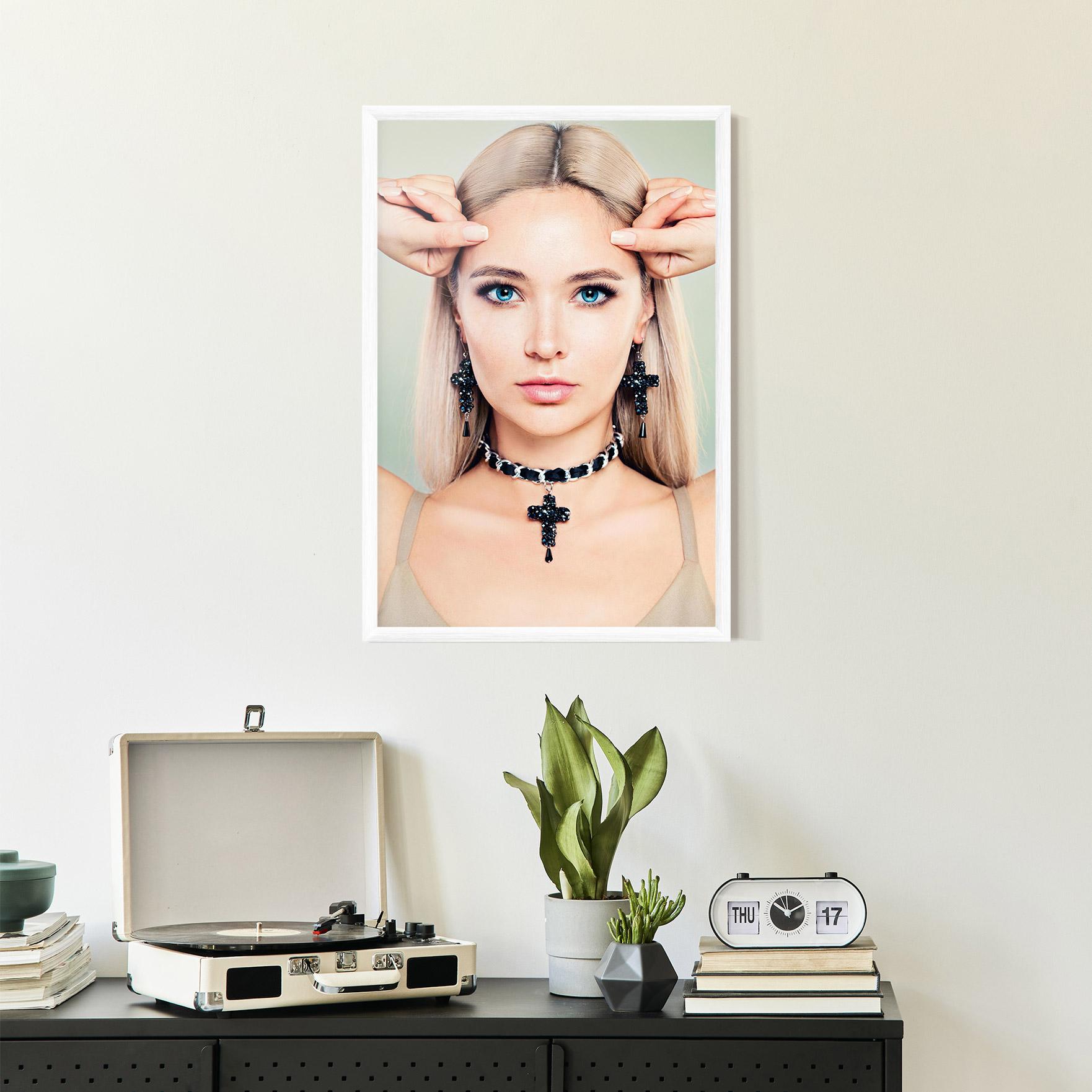 Poster Înrămat Matchy Earrings Necklaces mockup 2