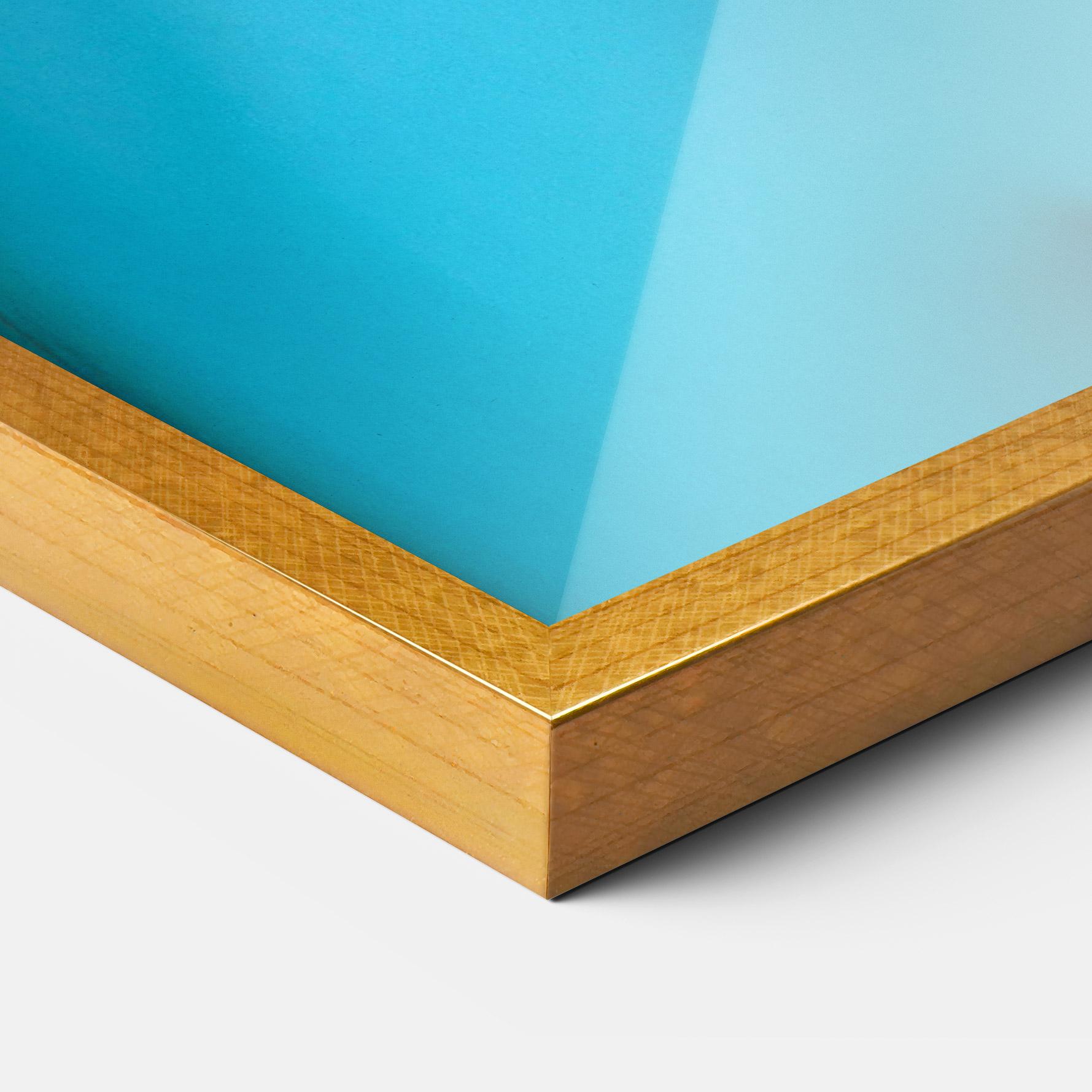 Poster Înrămat Blue Light Earring mockup 3