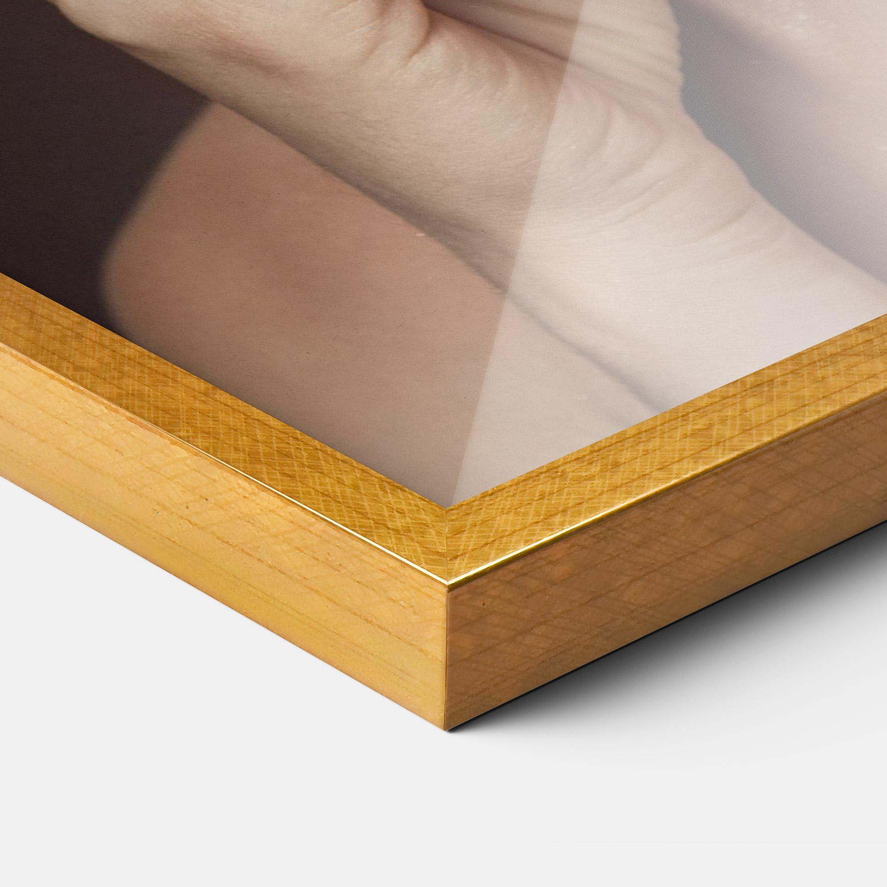 Poster Înrămat Head Accessory mockup 3