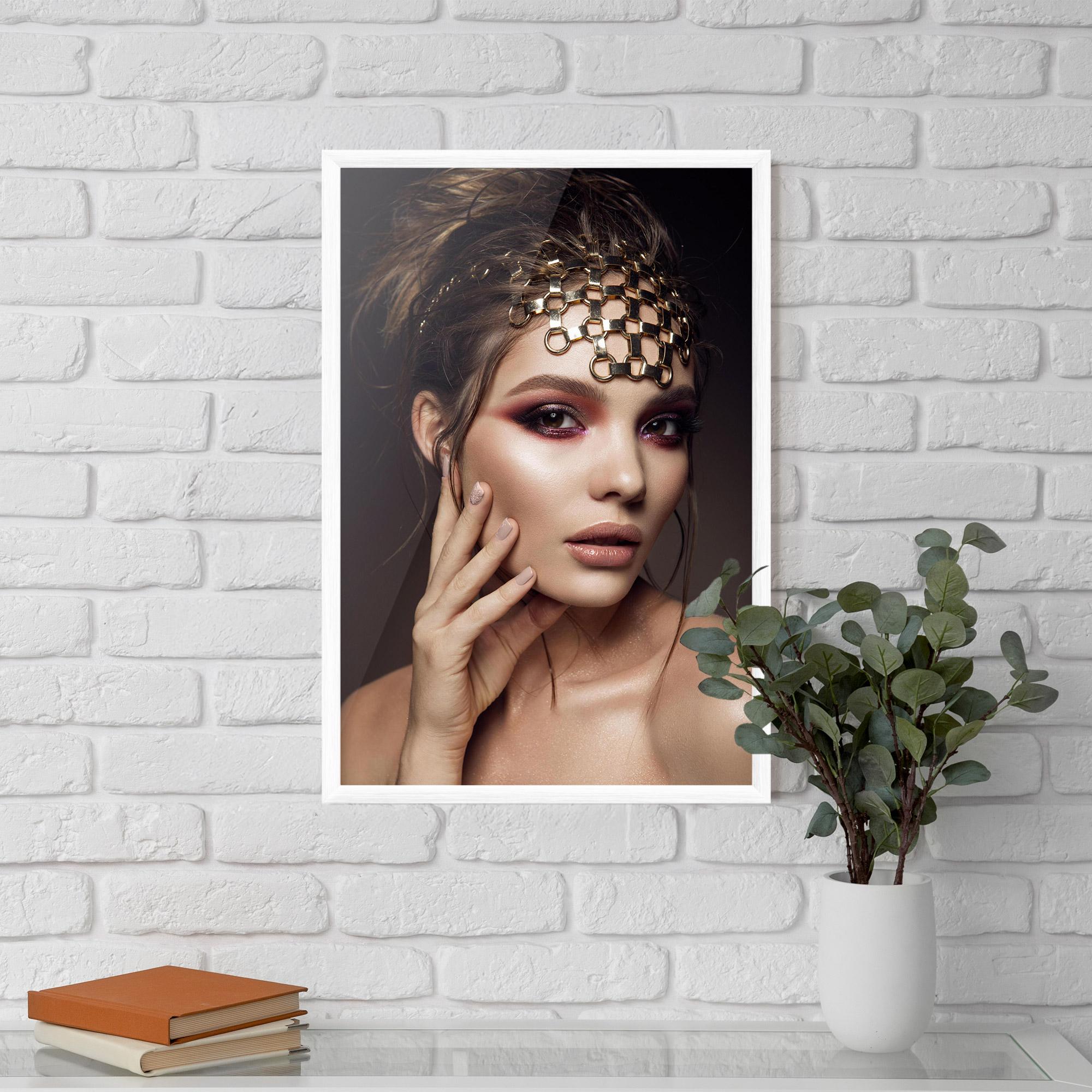 Poster Înrămat Head Accessory mockup 5