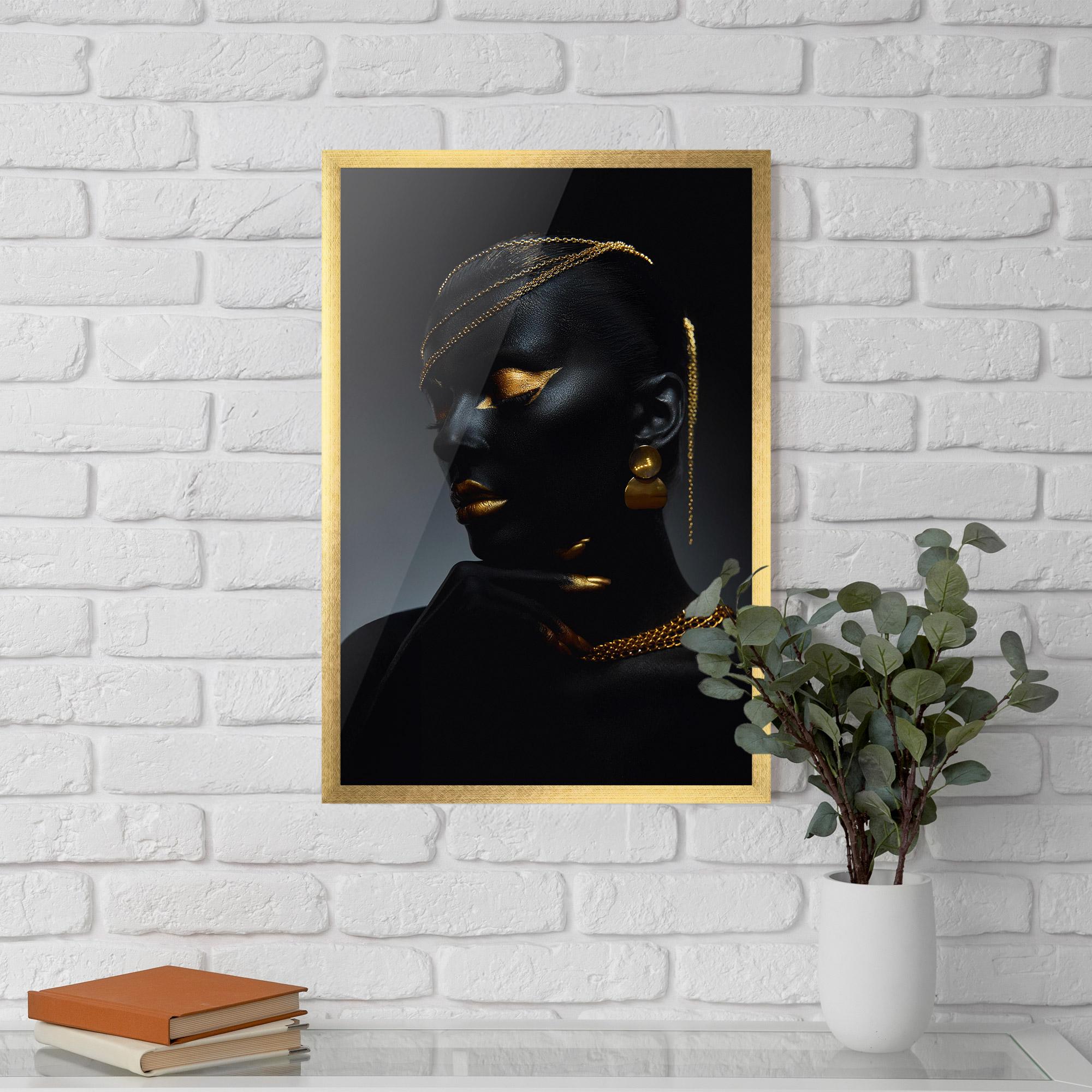 Poster Înrămat Beauty Gold Accessory mockup 5