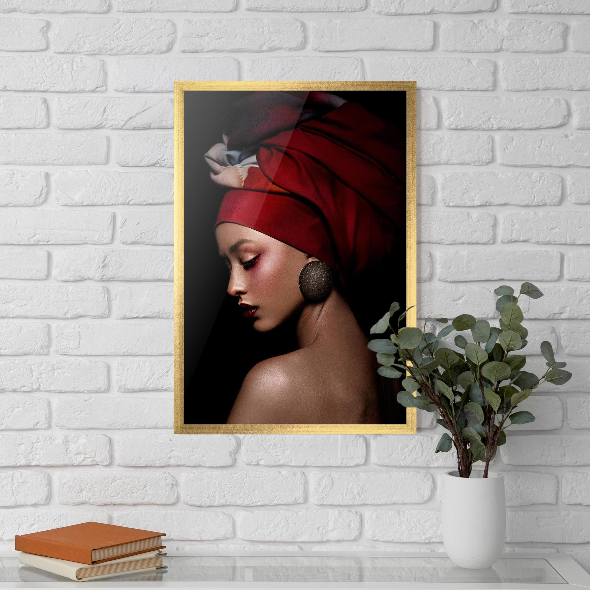 Poster Înrămat Big Circle Earring mockup 5