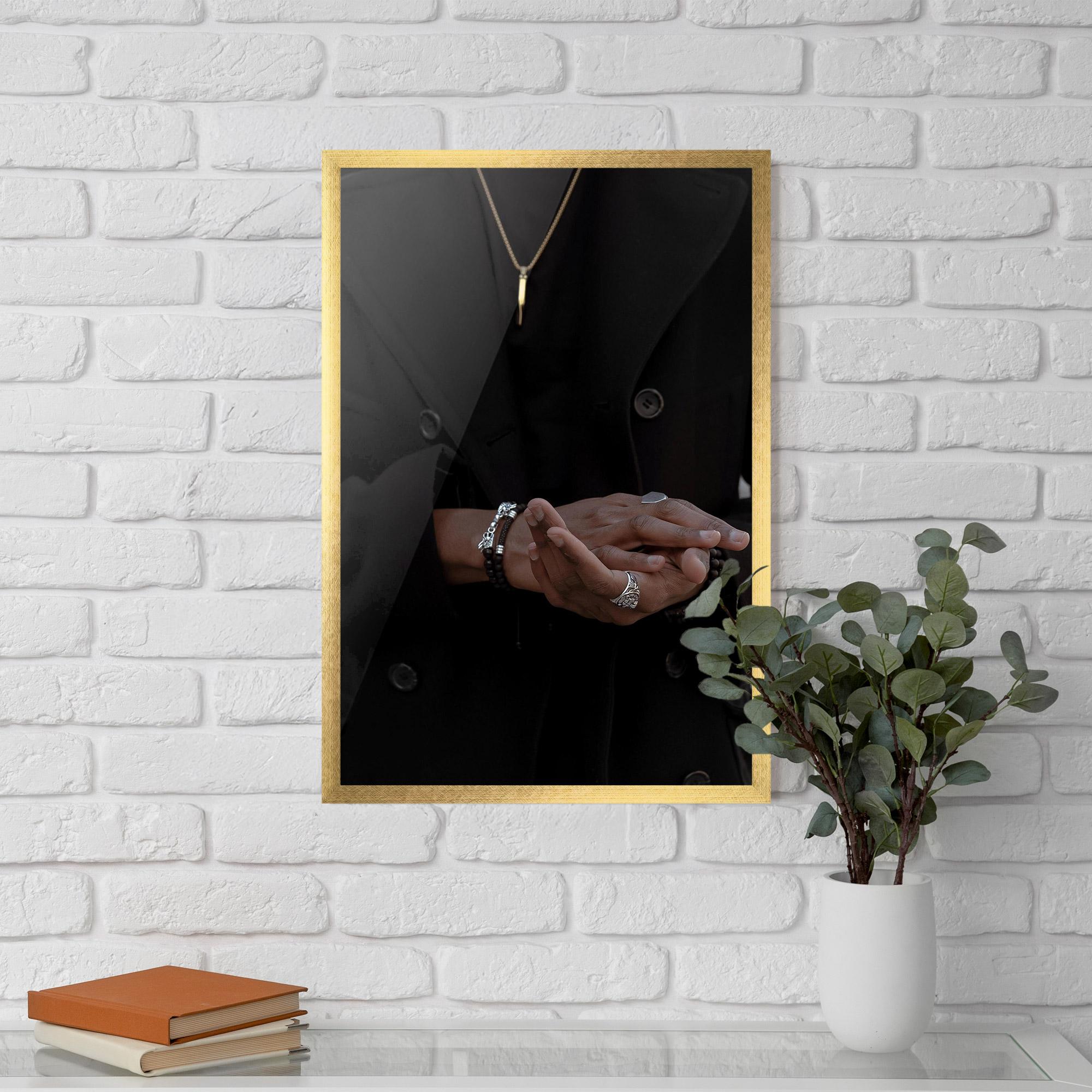 Poster Înrămat Man Accessories mockup 5