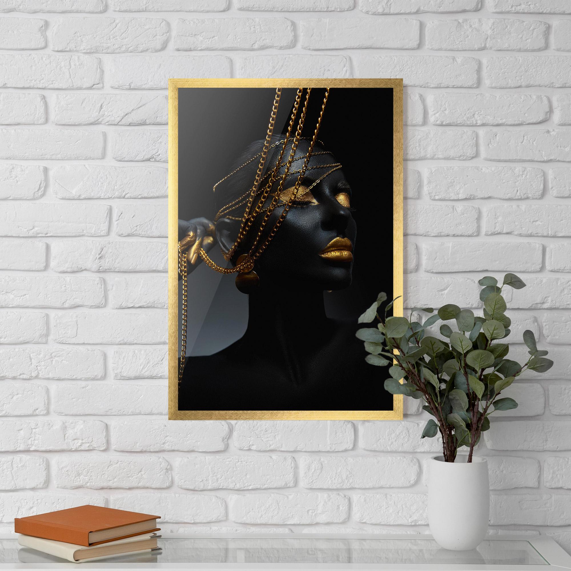 Poster Înrămat Pretty Gold Chain mockup 5
