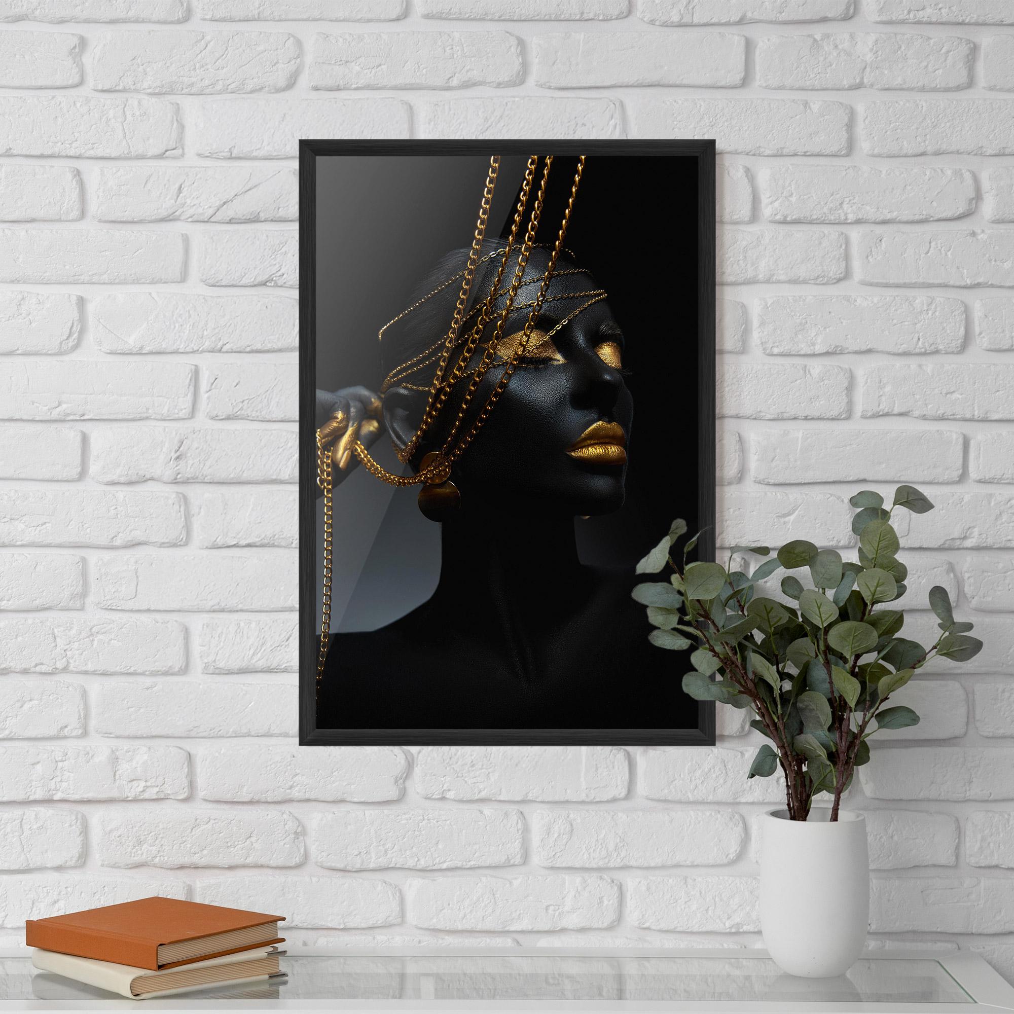 Poster Înrămat Pretty Gold Chain mockup 5