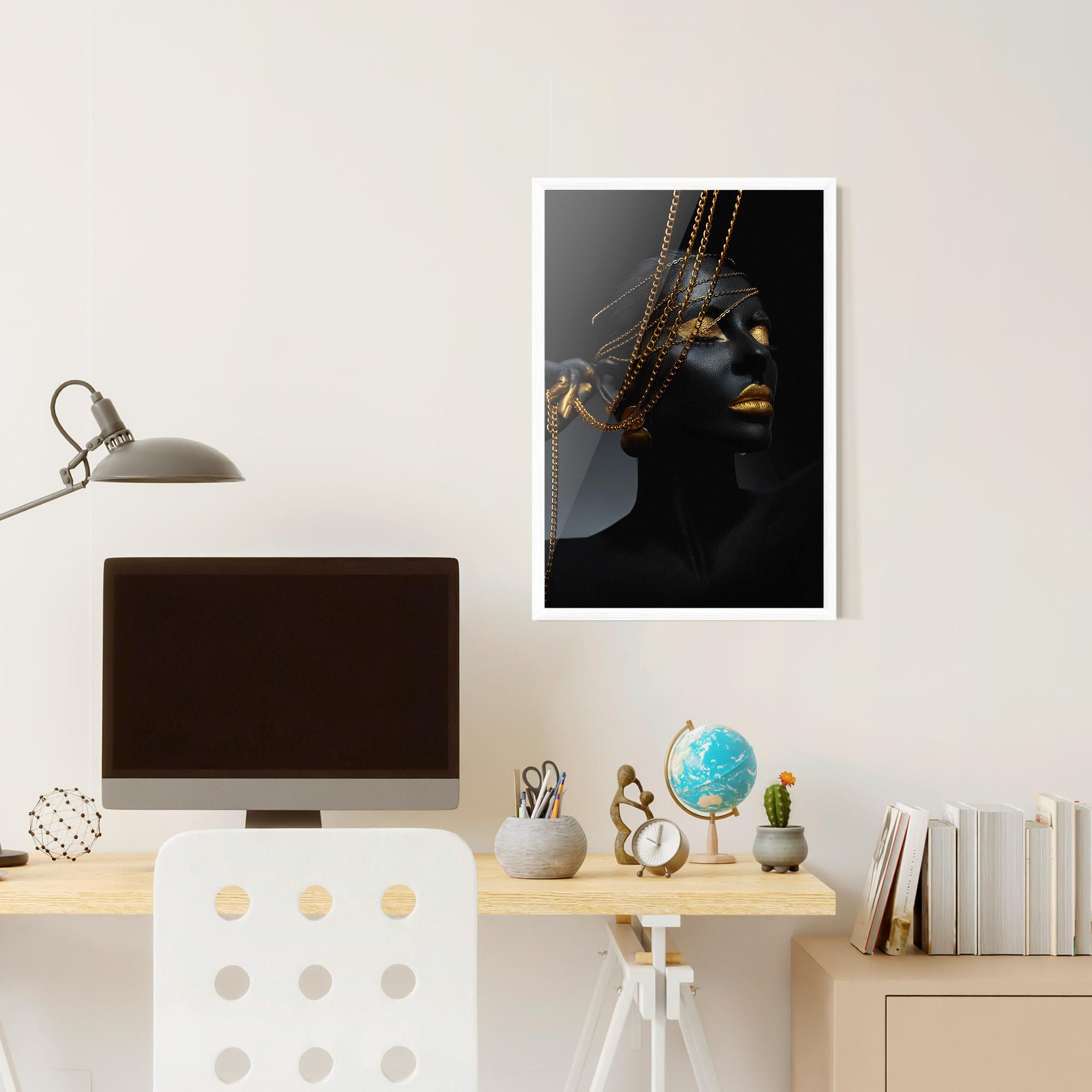 Poster Înrămat Pretty Gold Chain mockup 6