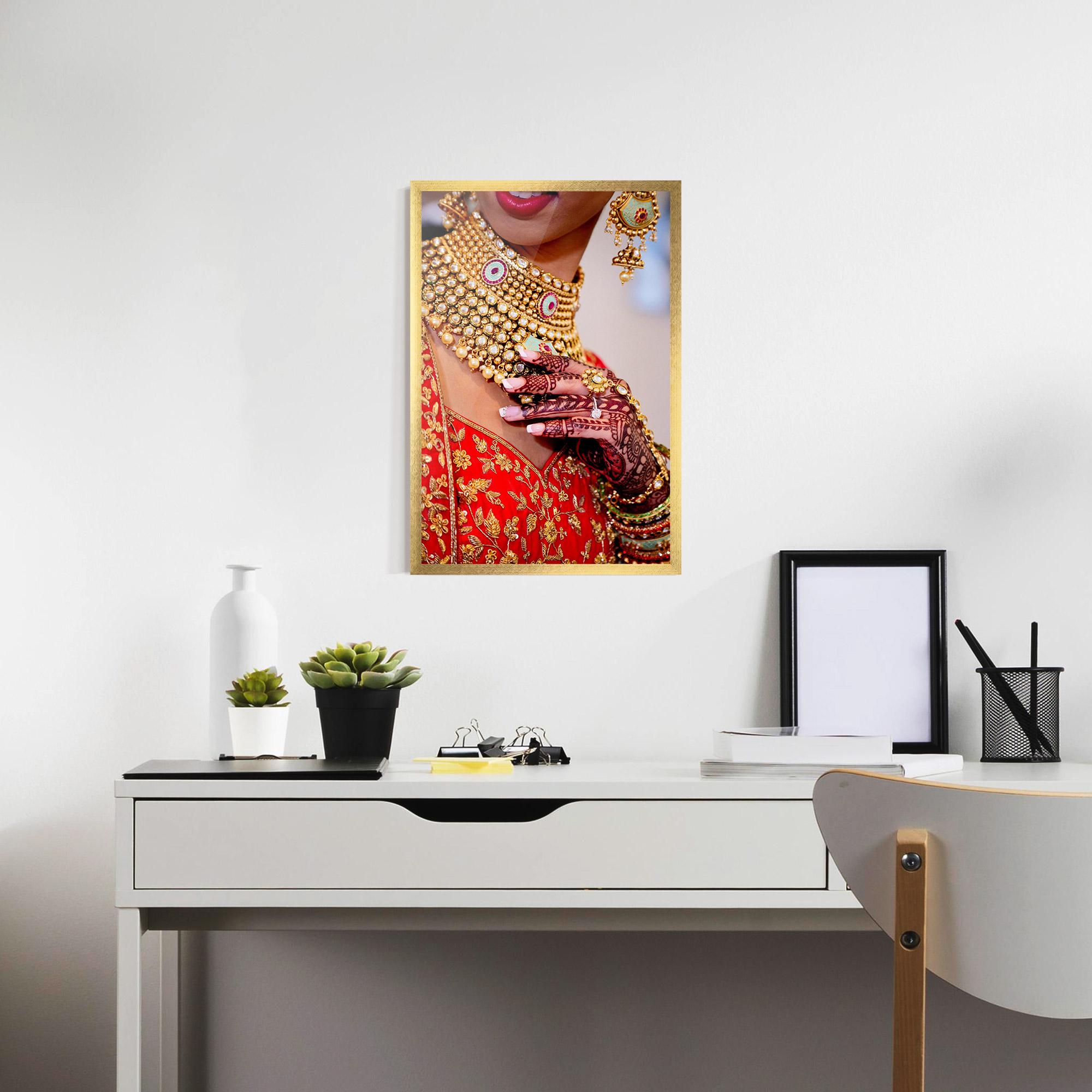 Poster Înrămat Gold Beautiful Jewelry mockup 7
