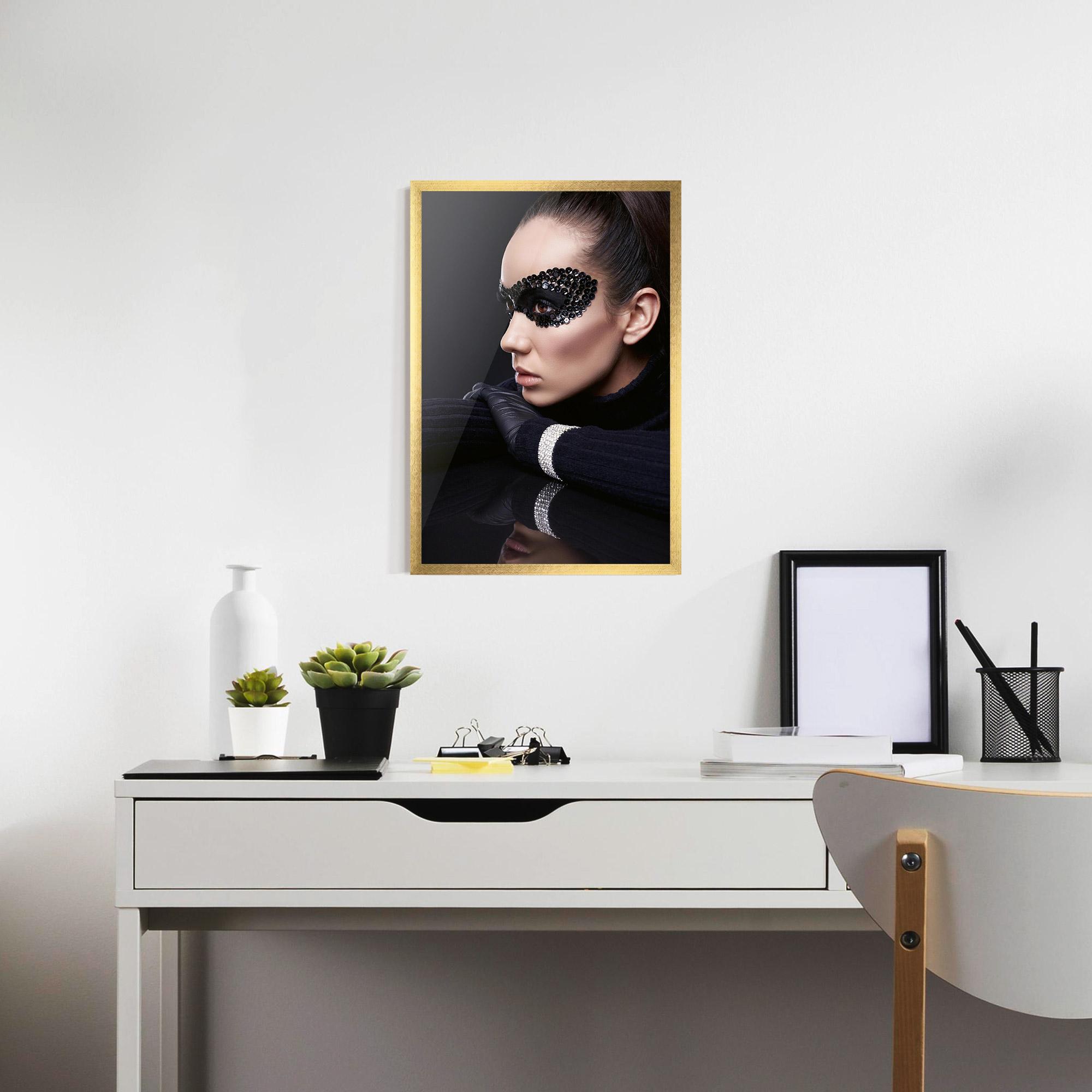 Poster Înrămat Mirrored Bracelet mockup 7