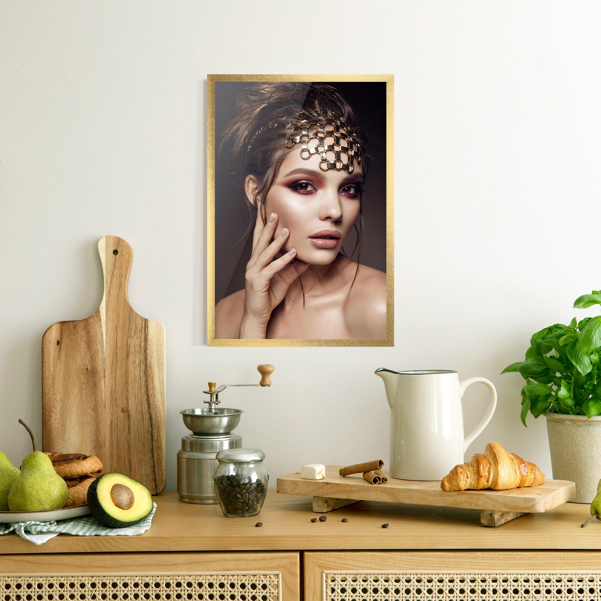 Poster Înrămat Head Accessory mockup 8