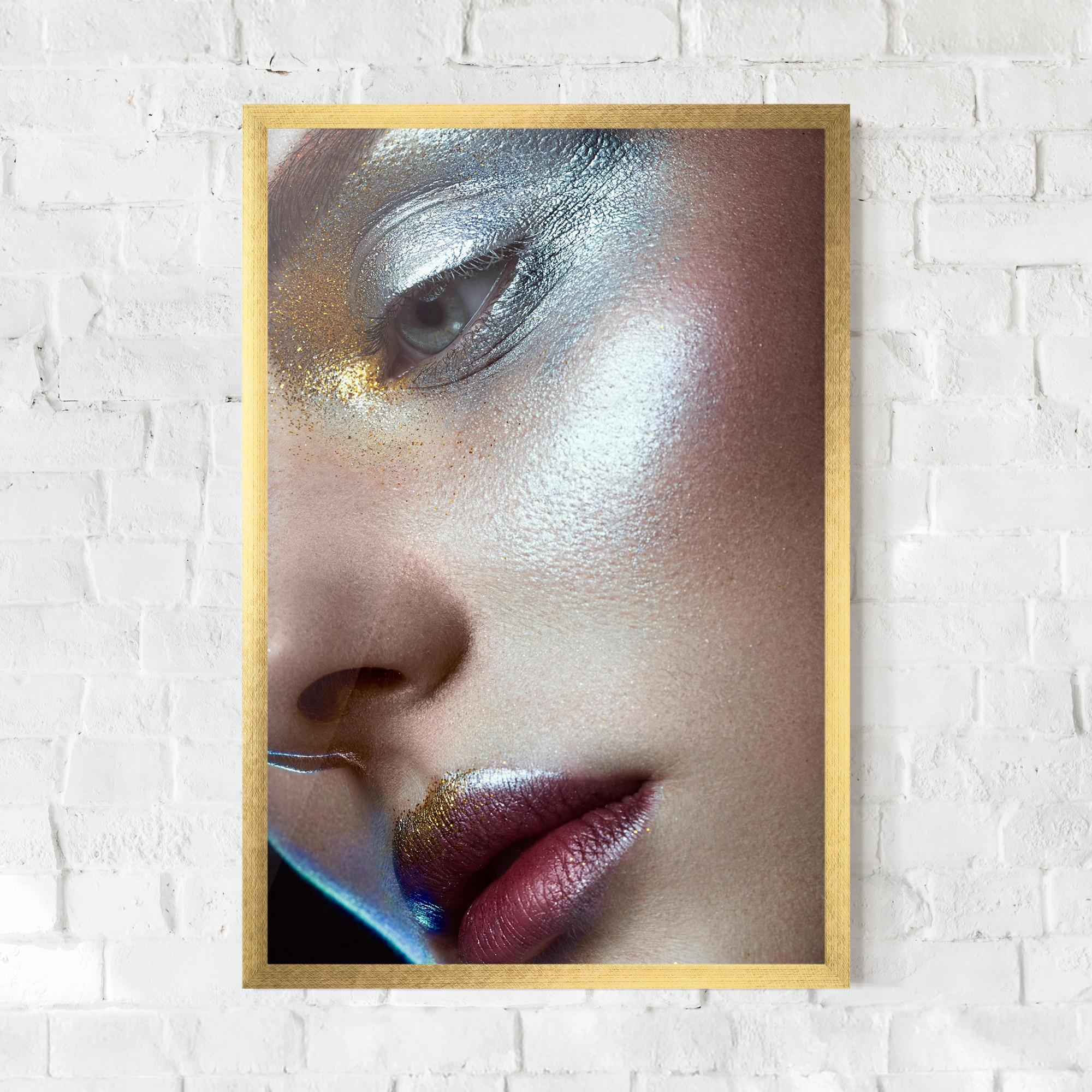 Poster Înrămat Golden Silver Makeup mockup 0