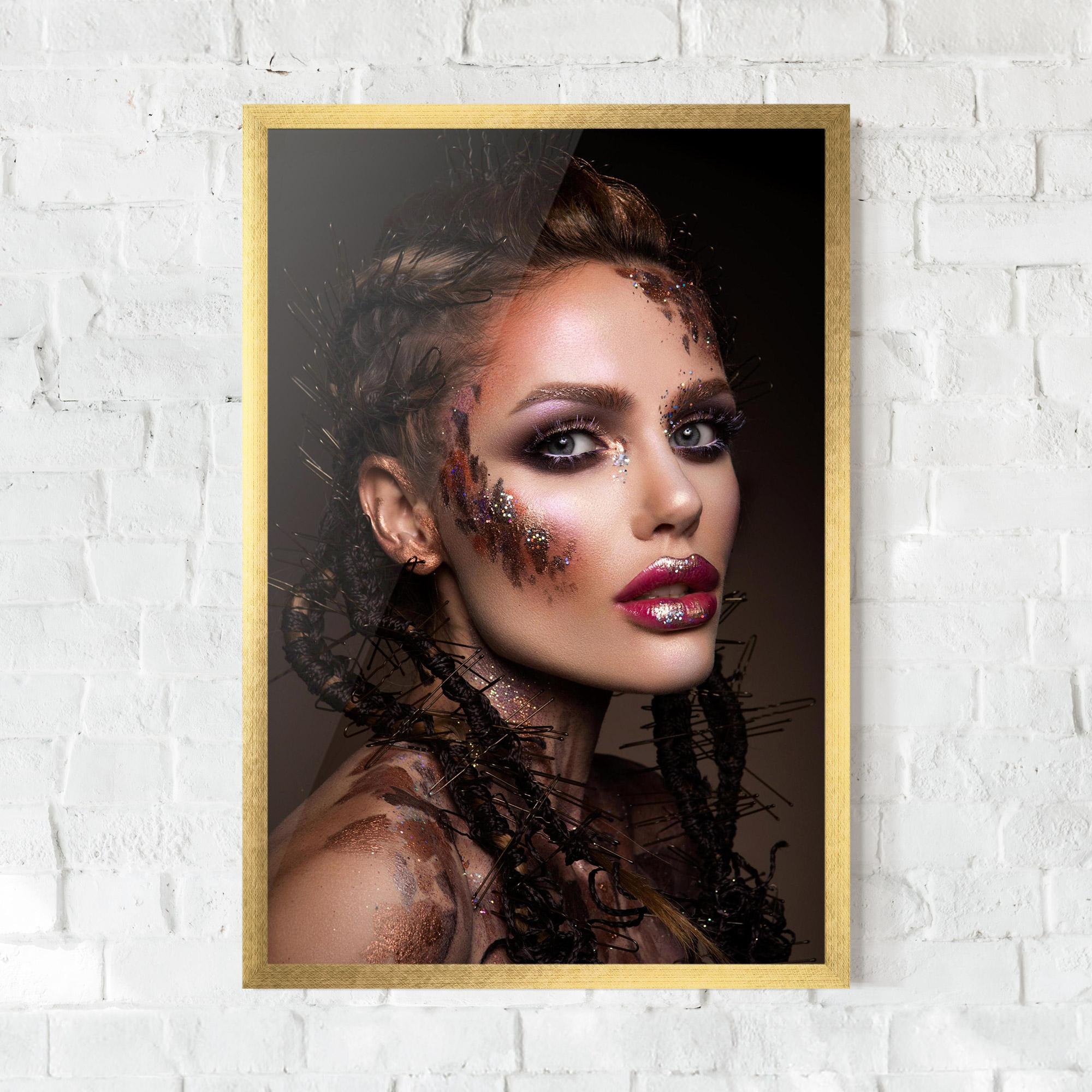 Poster Înrămat Purple Eyelashes mockup 0