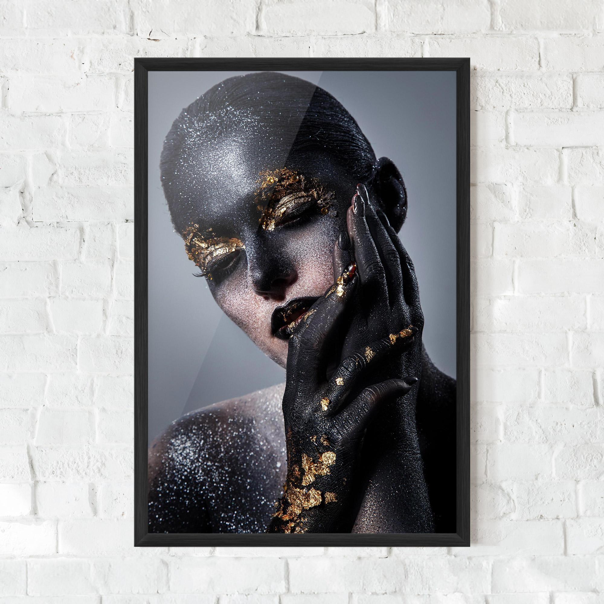 Poster Înrămat Black Artistic Makeup mockup 0