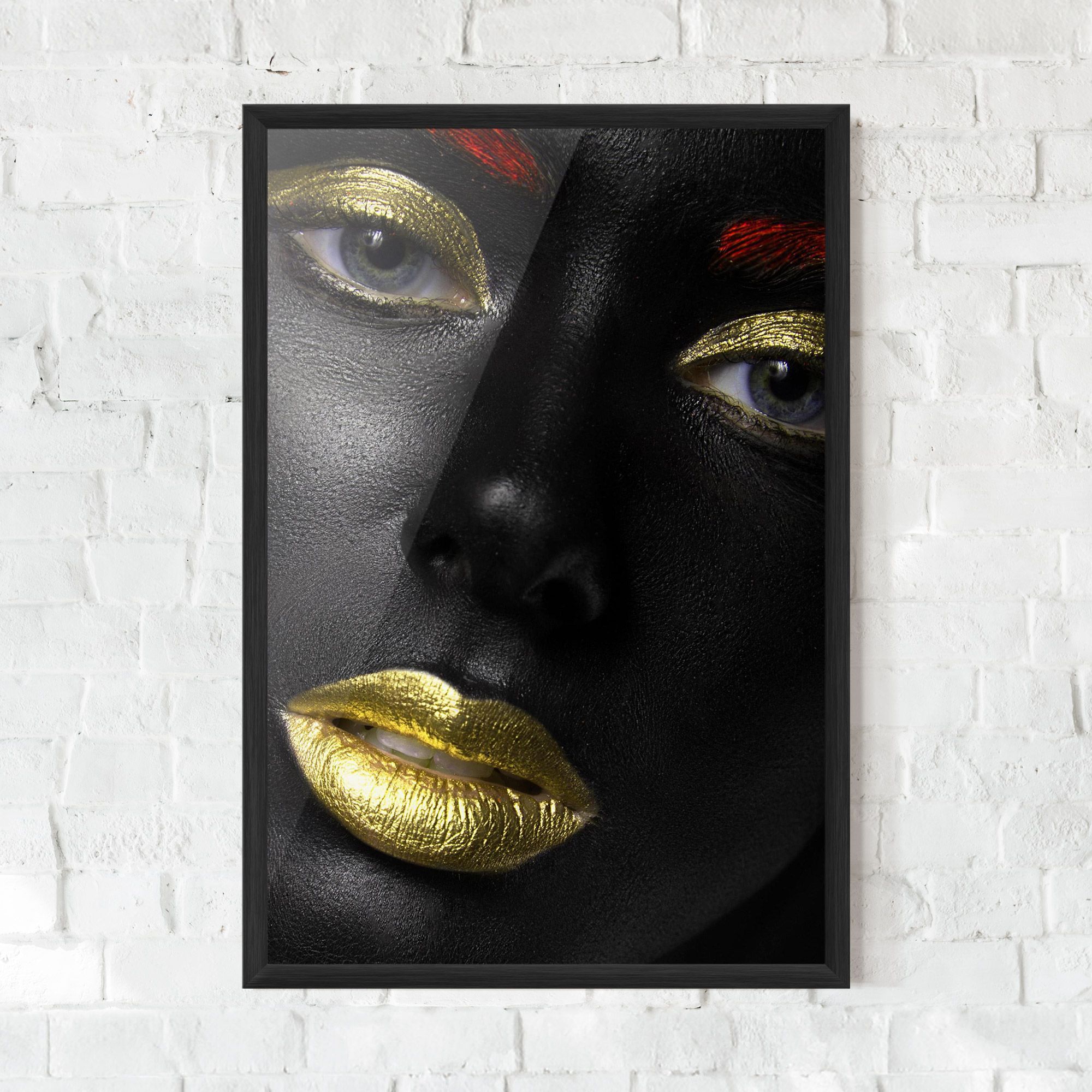 Gold Make Up And Lips mockup 0