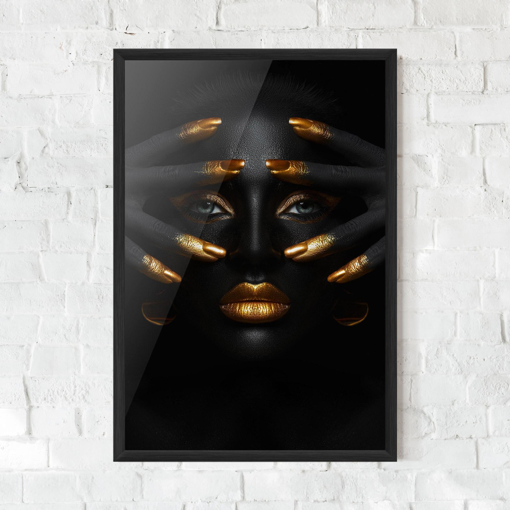 Poster Înrămat Gold Makeup Fingertips mockup 0