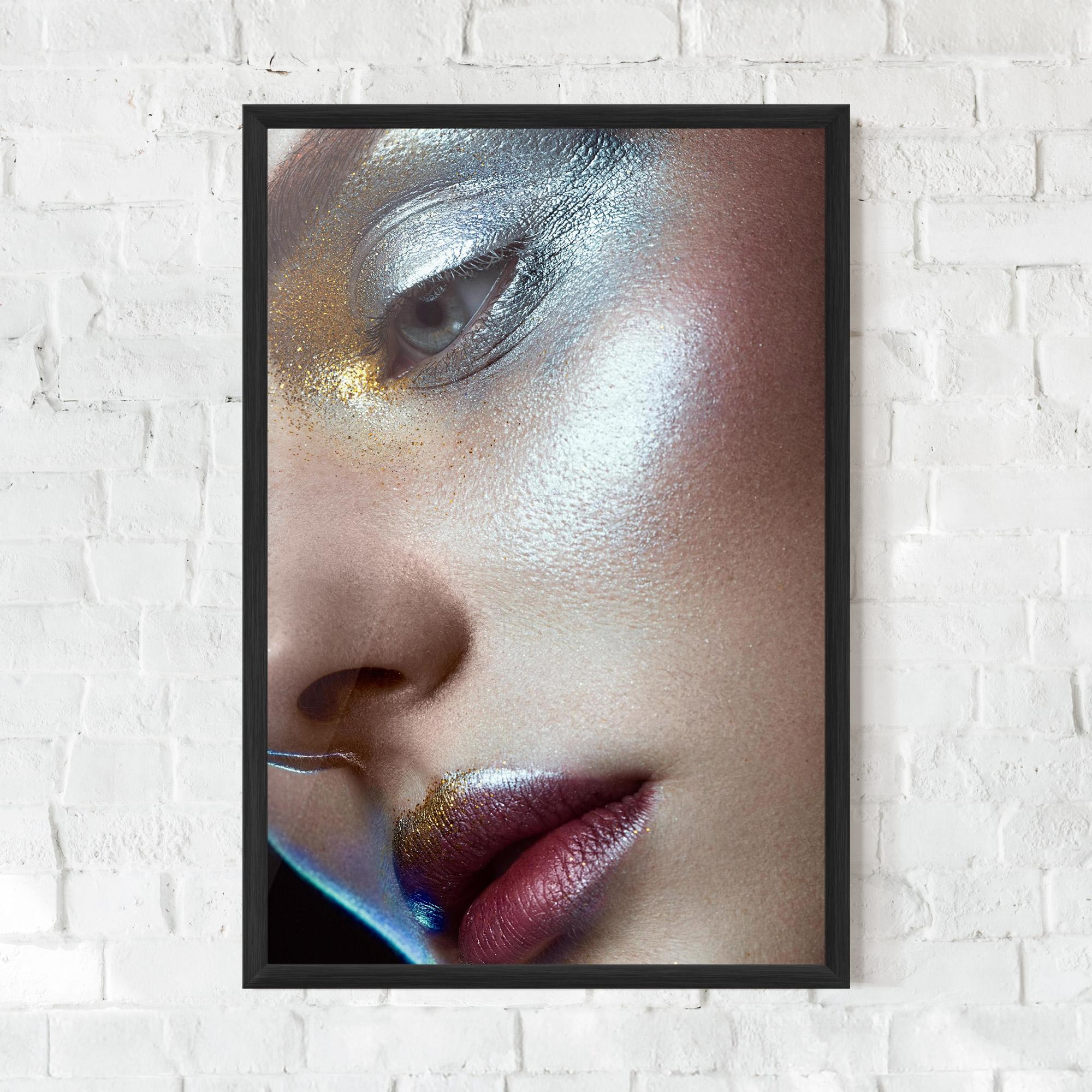 Poster Înrămat Golden Silver Makeup mockup 0